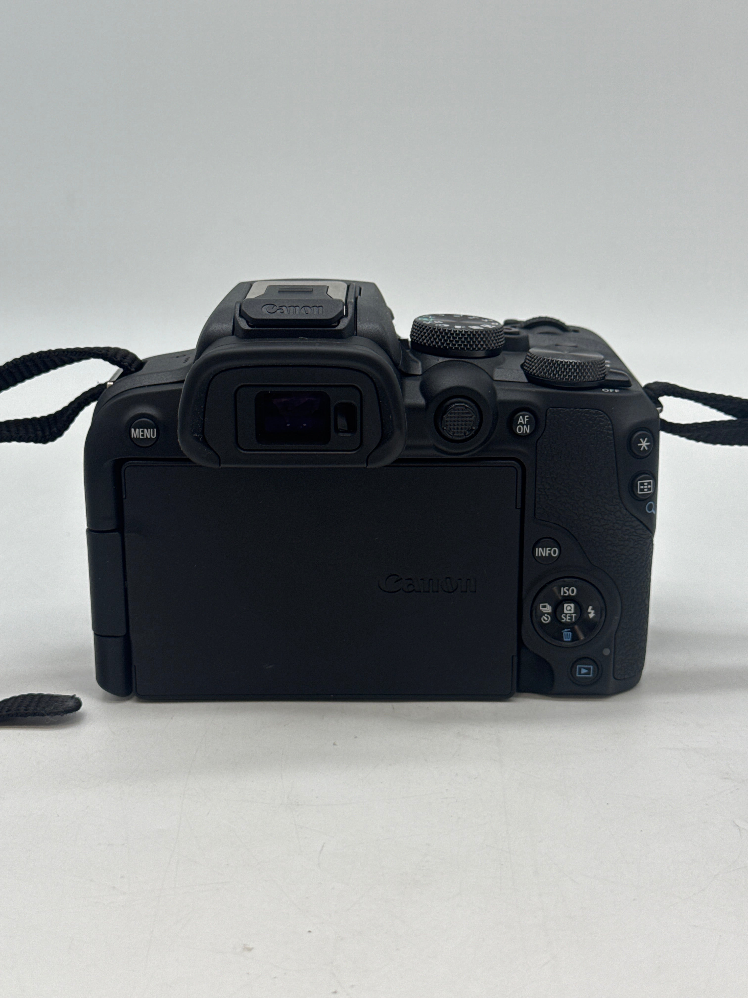Canon EOS R10 24.2MP Mirrorless Camera with RF-S 18-45mm Lens - Used