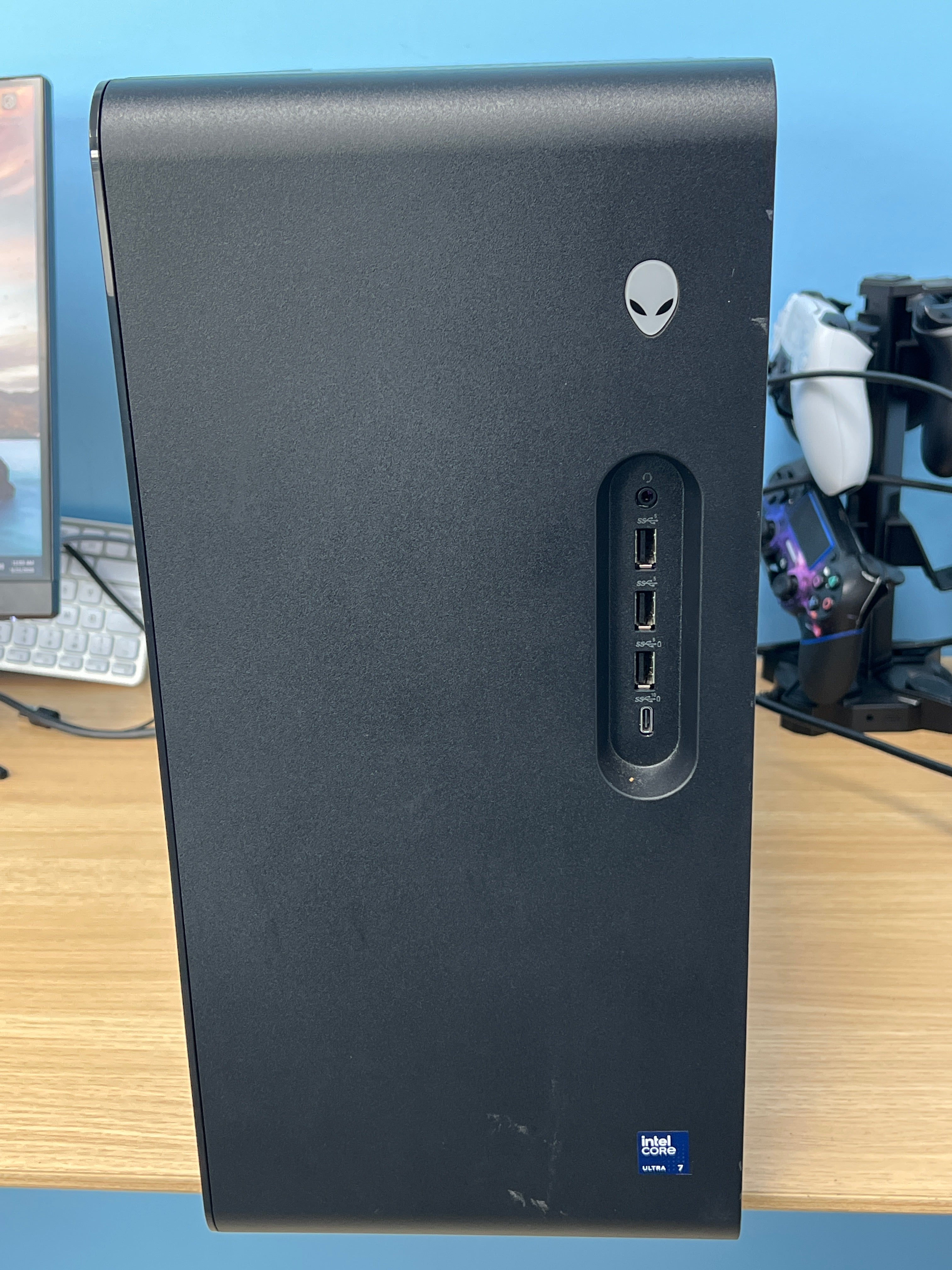 Alienware Aurora Ultra 7 265KF 32GB RAM 1TB SSD RTX 5070 - Used