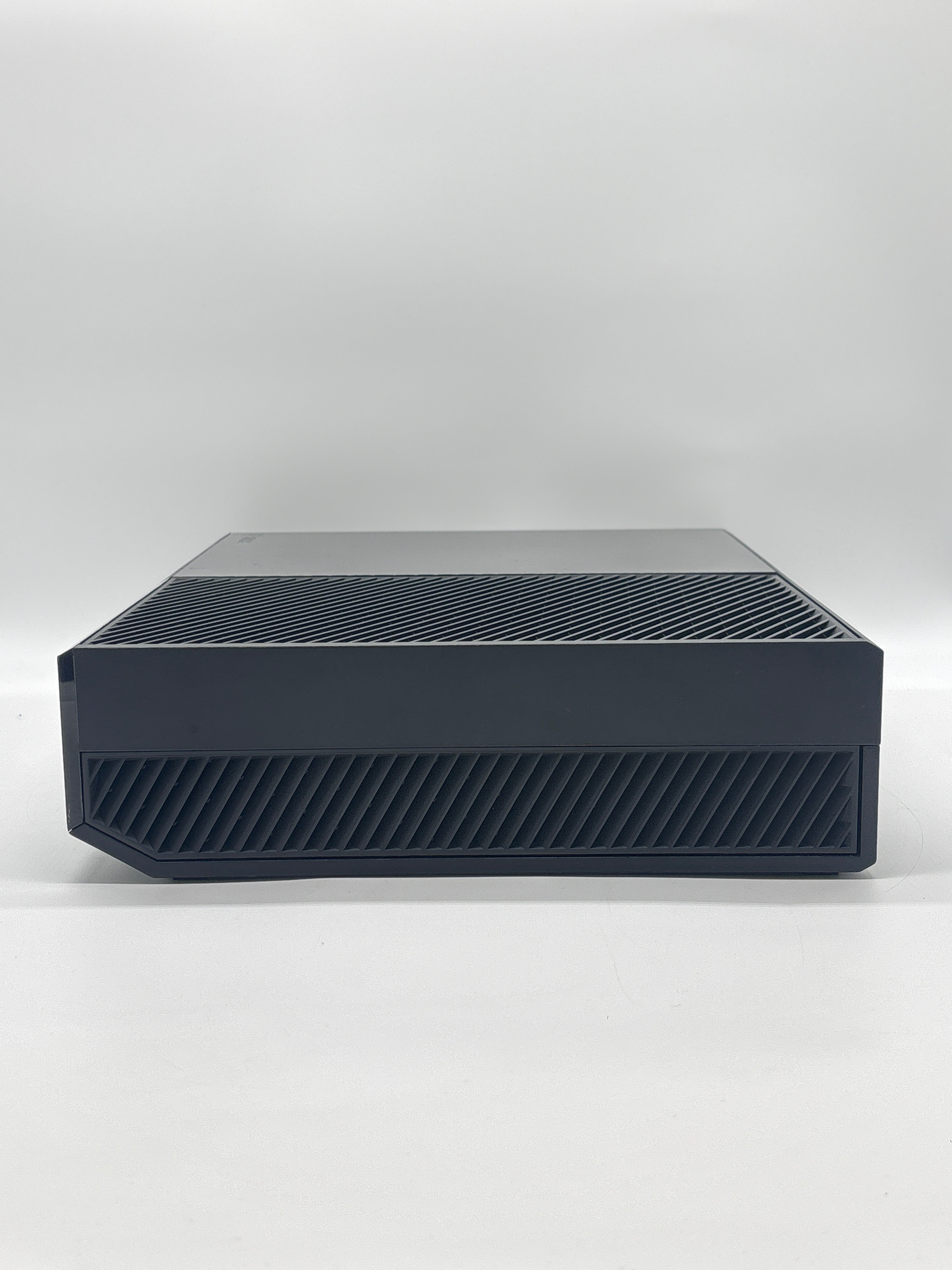 Microsoft Xbox One 1540 500GB Home Console Black Used