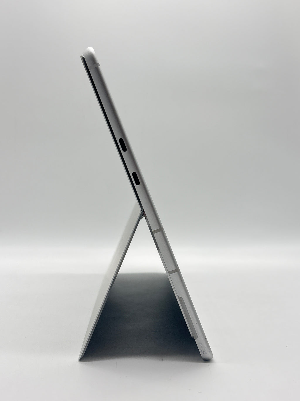 Microsoft Surface Pro 9 1997 SQ3 16GB RAM 512GB SSD