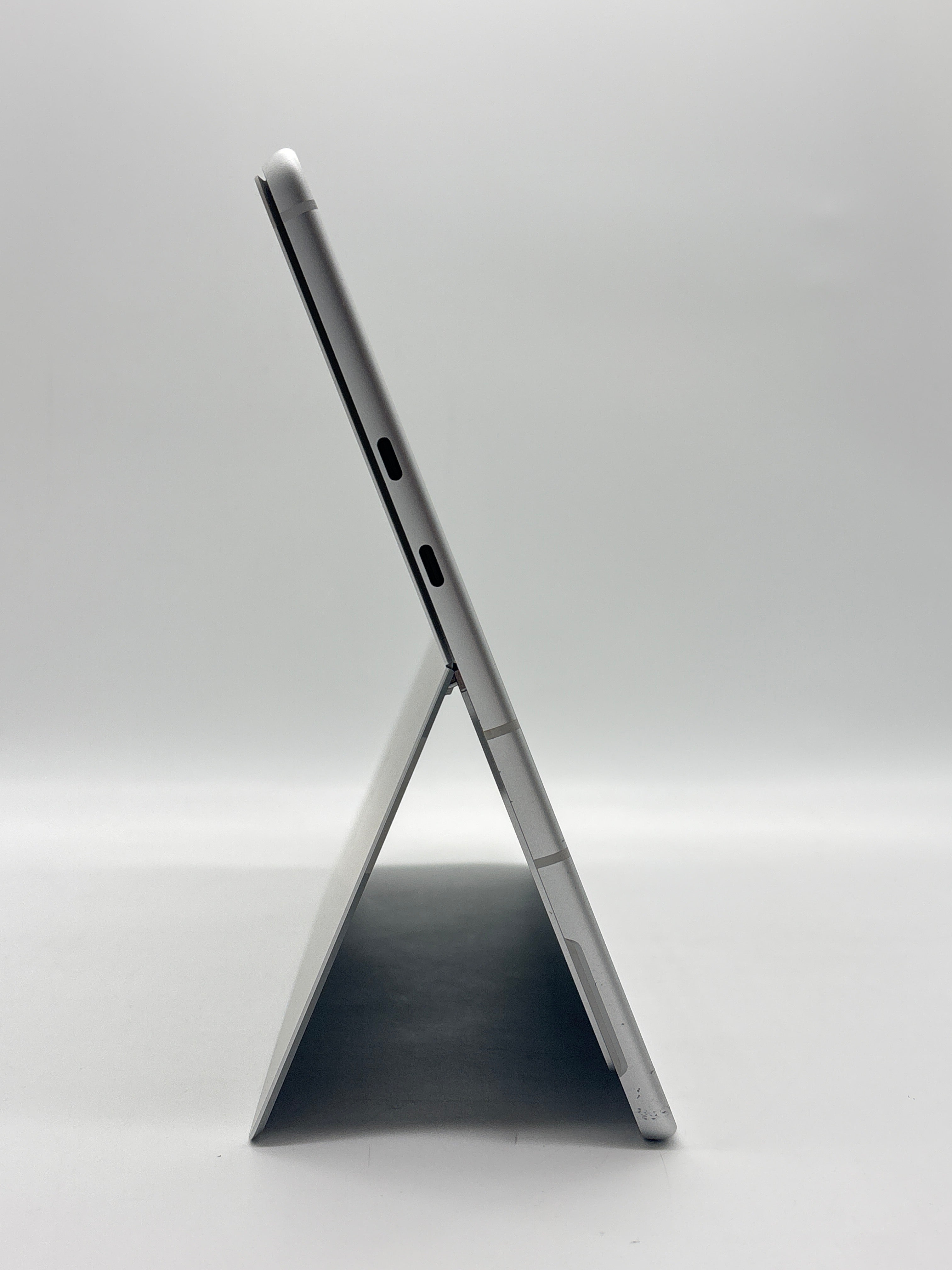Microsoft Surface Pro 9 1997 SQ3 16GB RAM 512GB SSD
