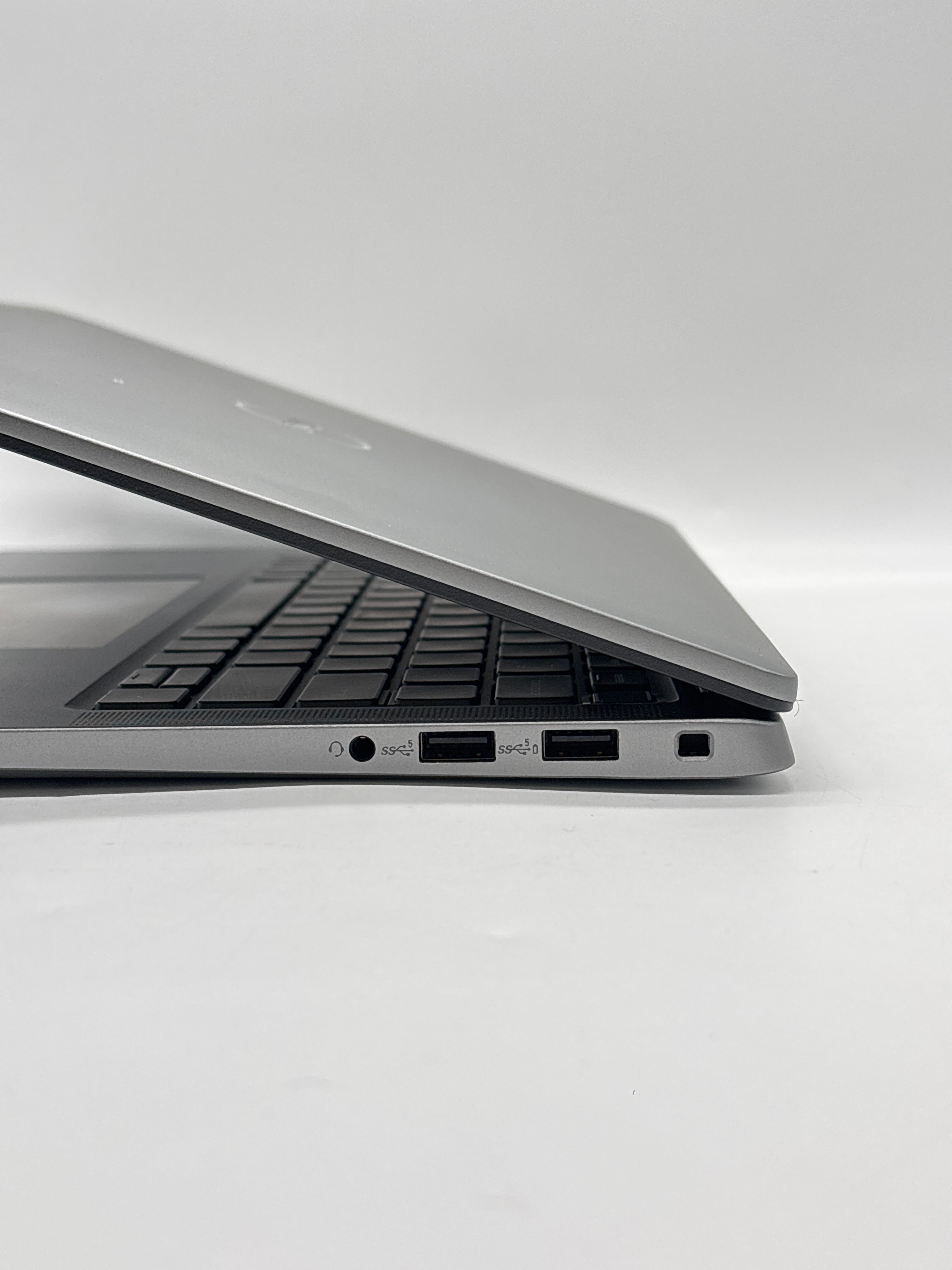 Dell Latitude 7440 i7-1365U 16GB RAM 256GB SSD - Bios Locked/Remotely Managed