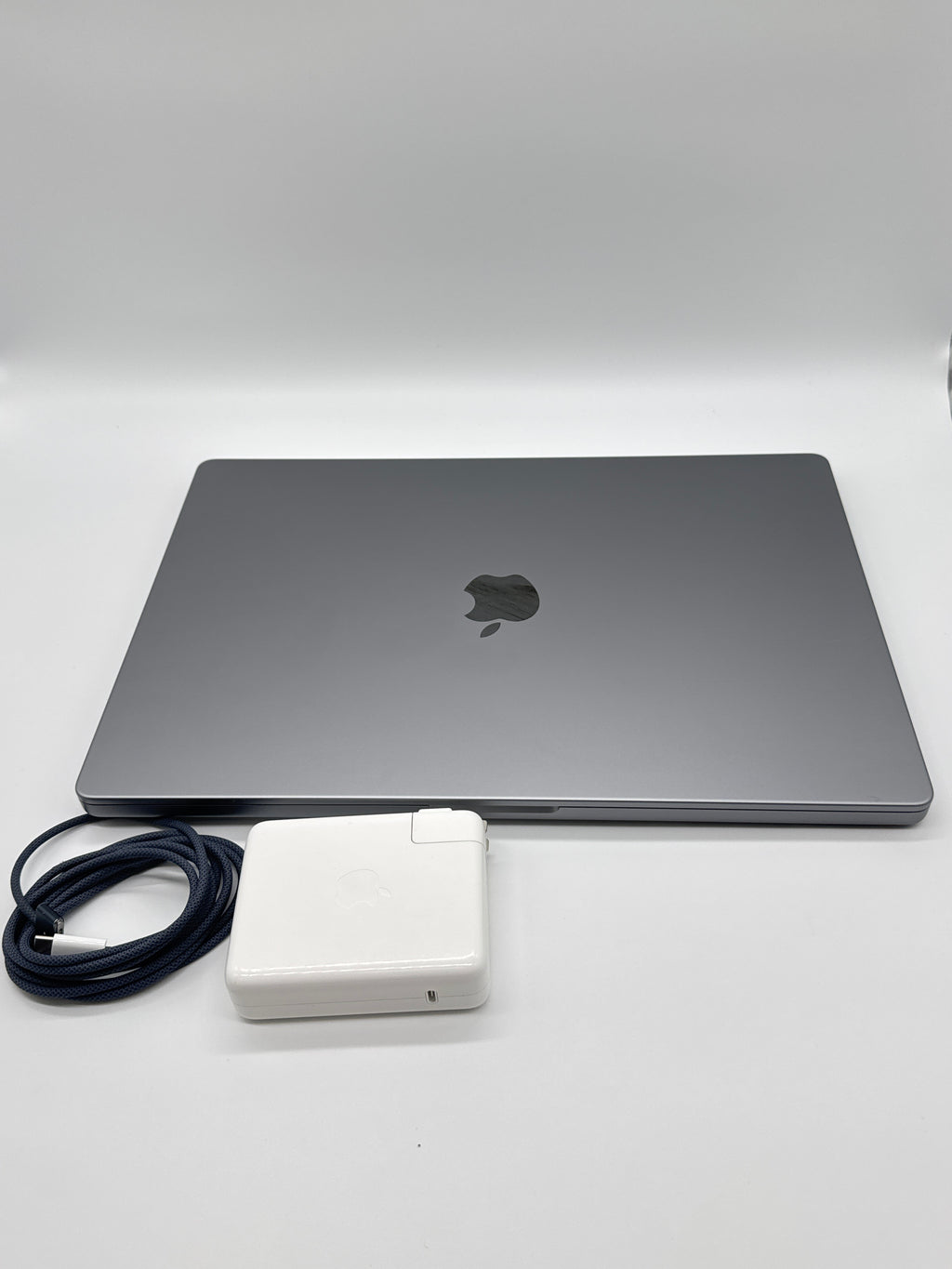 Apple MacBook Pro 16" M2 Pro A2780  Battery 100% 16GB RAM 1TB SSD Space Gray W/ Charger