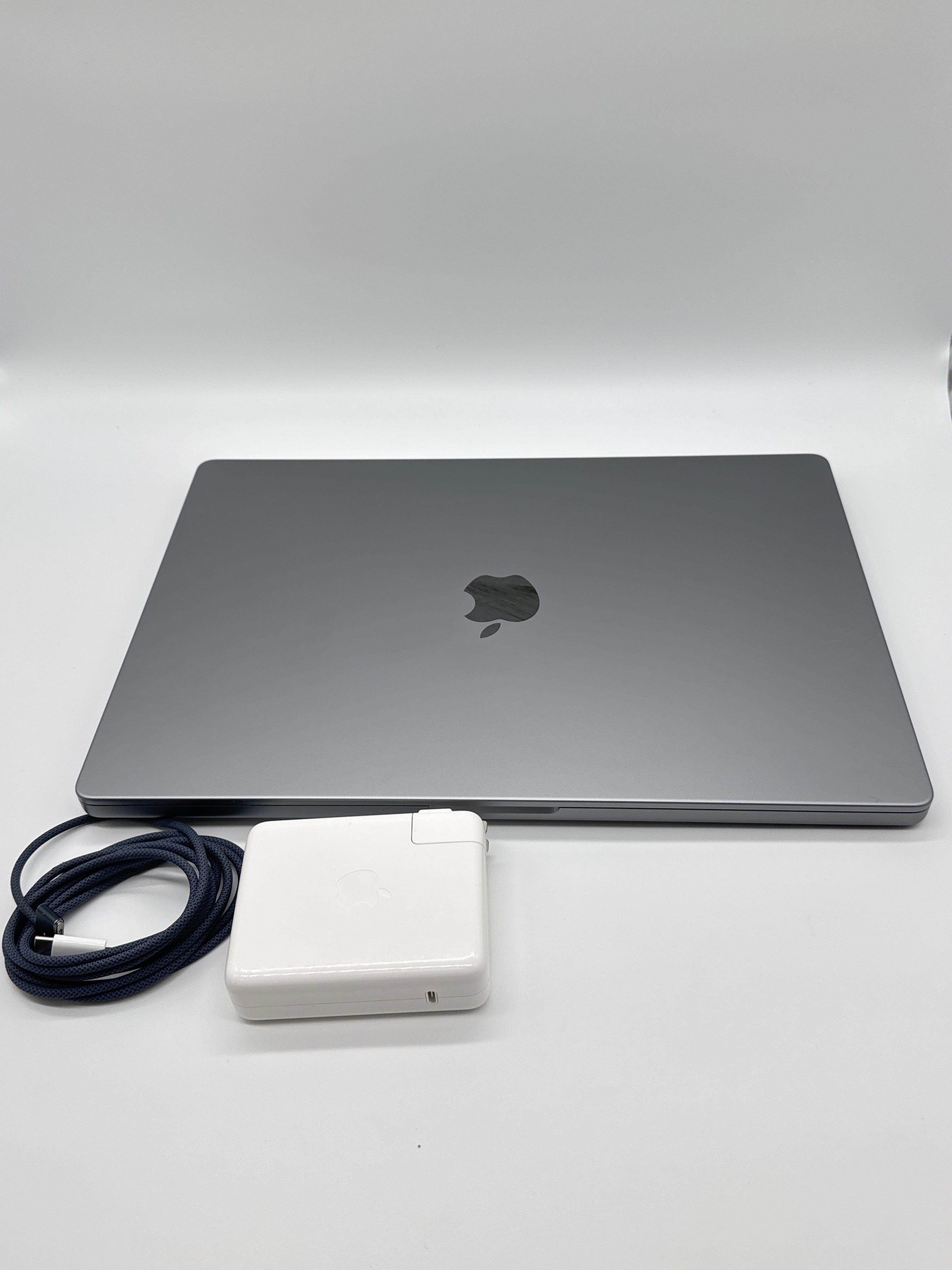 Apple MacBook Pro 16" M2 Pro A2780  Battery 100% 16GB RAM 1TB SSD Space Gray W/ Charger