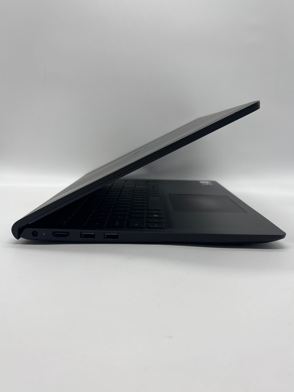 Dell Vostro 3520 i7-1255U 16GB RAM 512GB SSD - For Parts (Bad Battery)