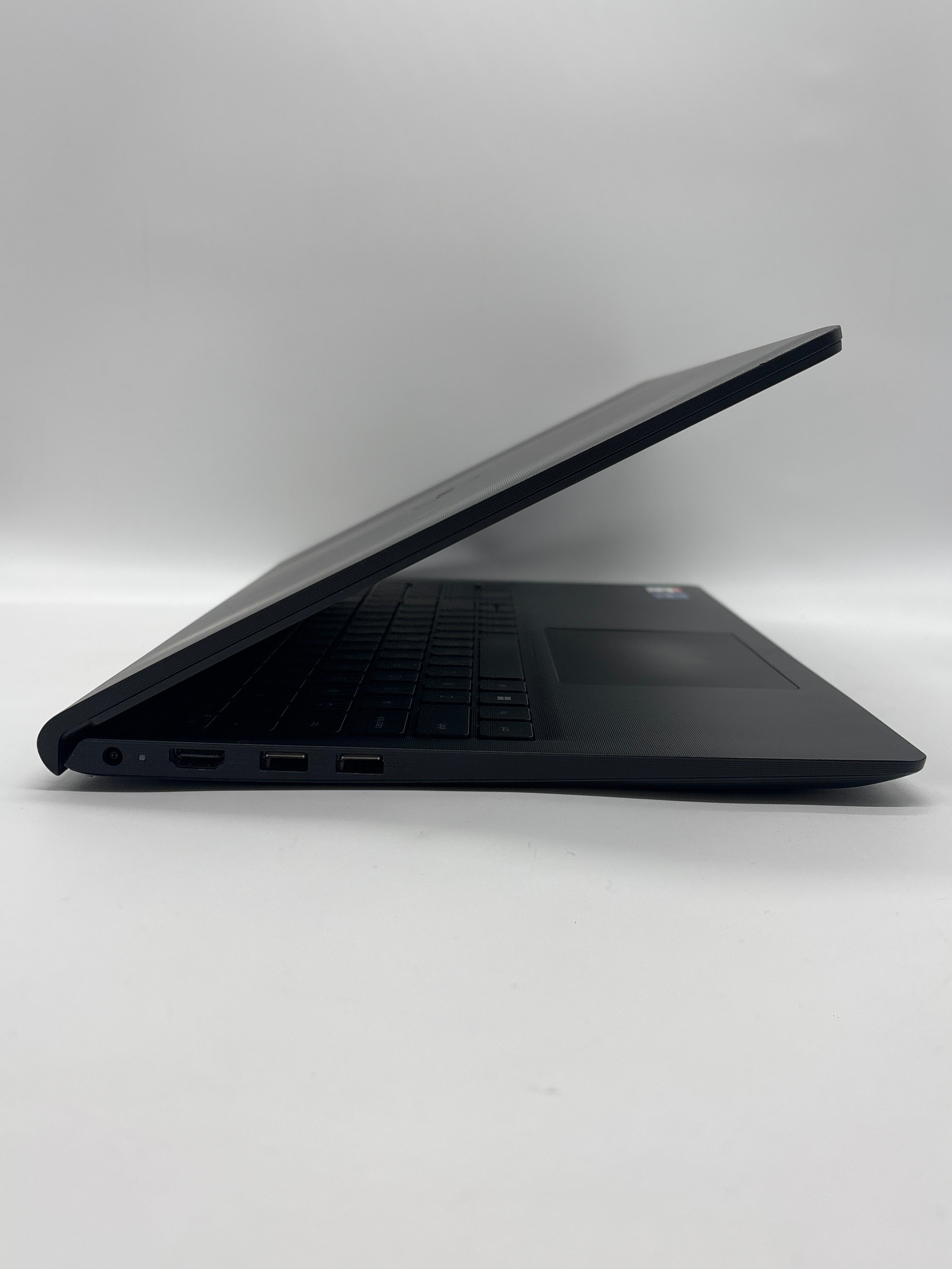 Dell Vostro 3520 i7-1255U 16GB RAM 512GB SSD - For Parts (Bad Battery)
