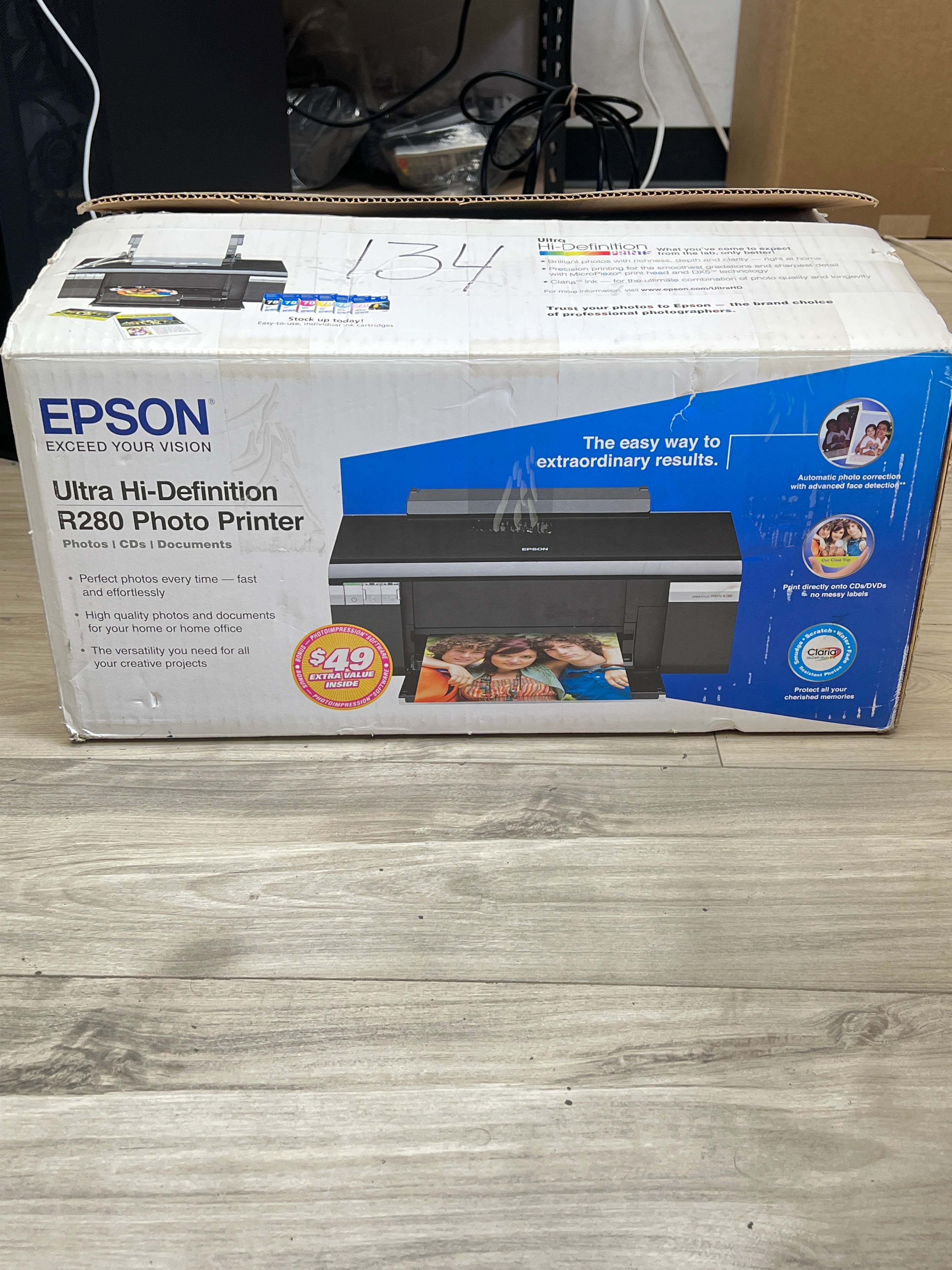 Epson R280 Photo Printer Ultra High Definition - New Open Box