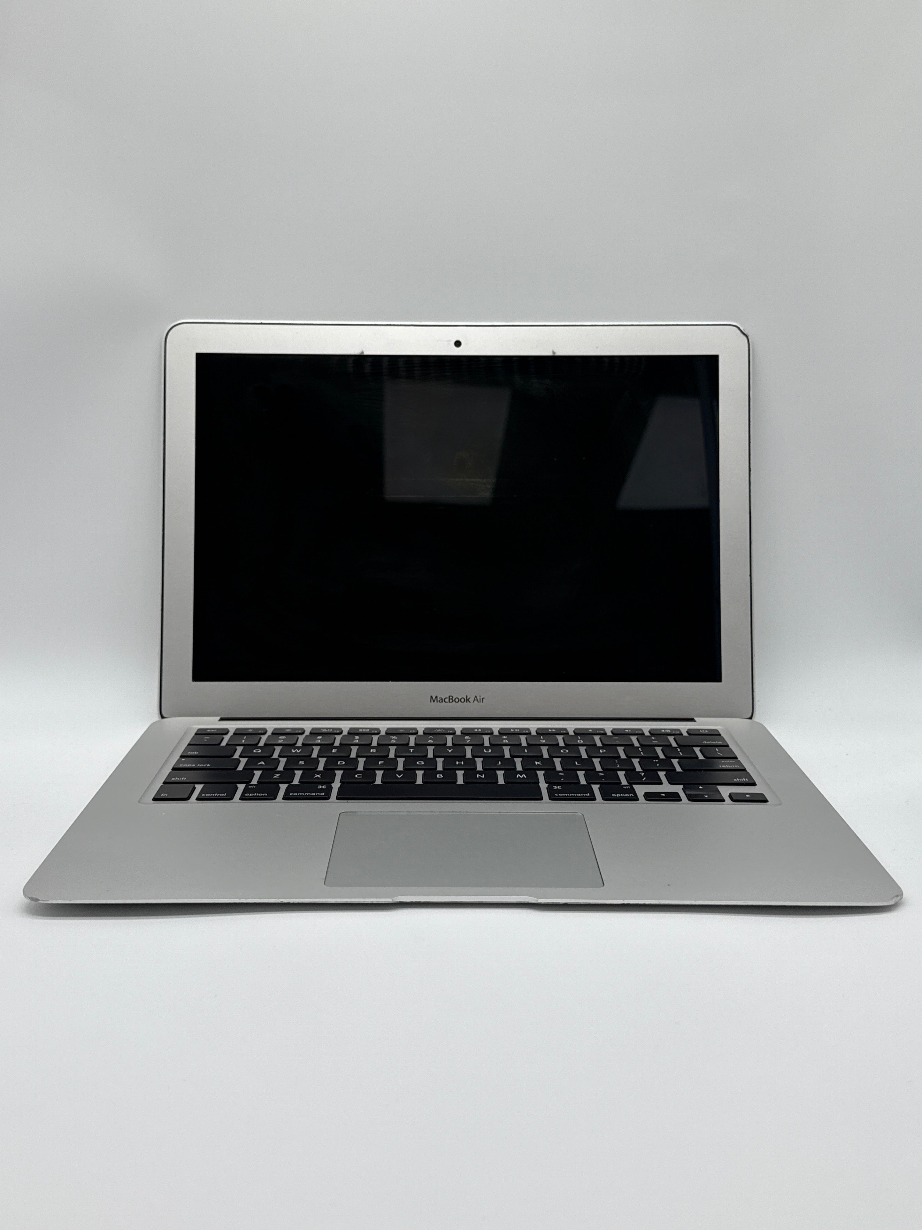 Apple MacBook Air 13" A1466 2017 Intel i5 8GB RAM 128 GB SSD Silver