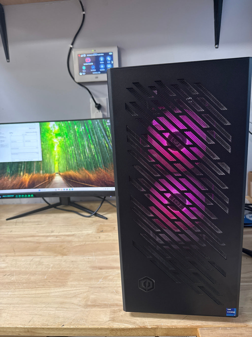 Gaming PC i7-14700F 16GB RAM 2TB SSD RTX 4060