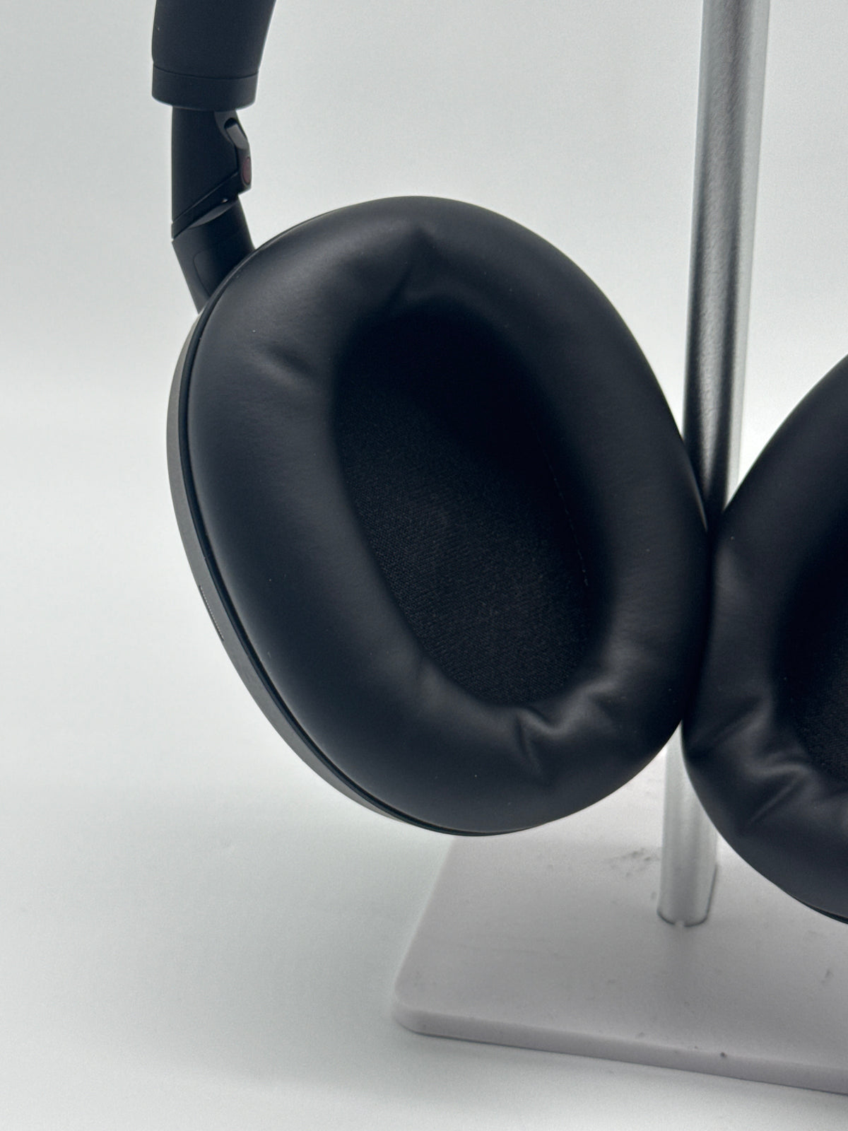 Sony WH-1000XM6 Wireless Noise Canceling Over-Ear Headphones Black - Used