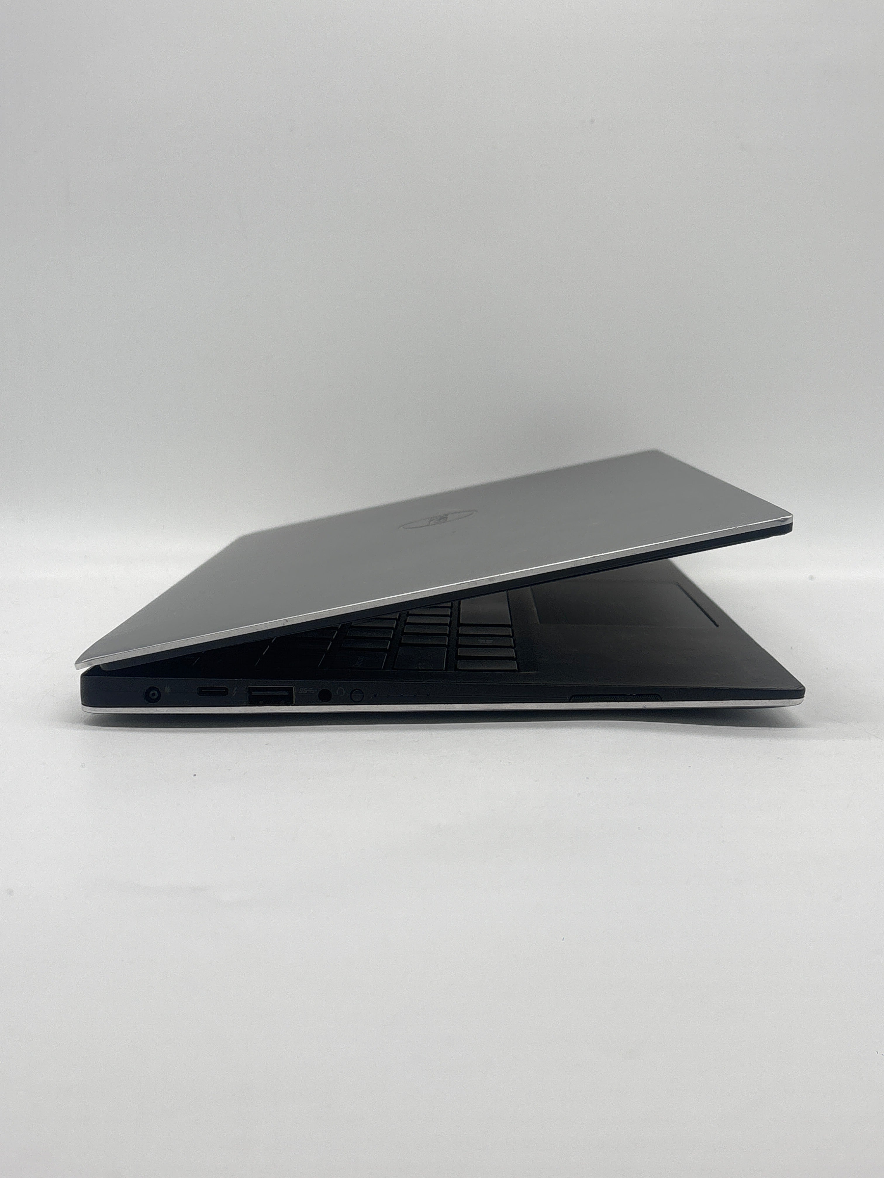 Dell XPS 13 9360 13.3" Intel Core i5-8250U 8GB RAM 128GB SSD - For Parts