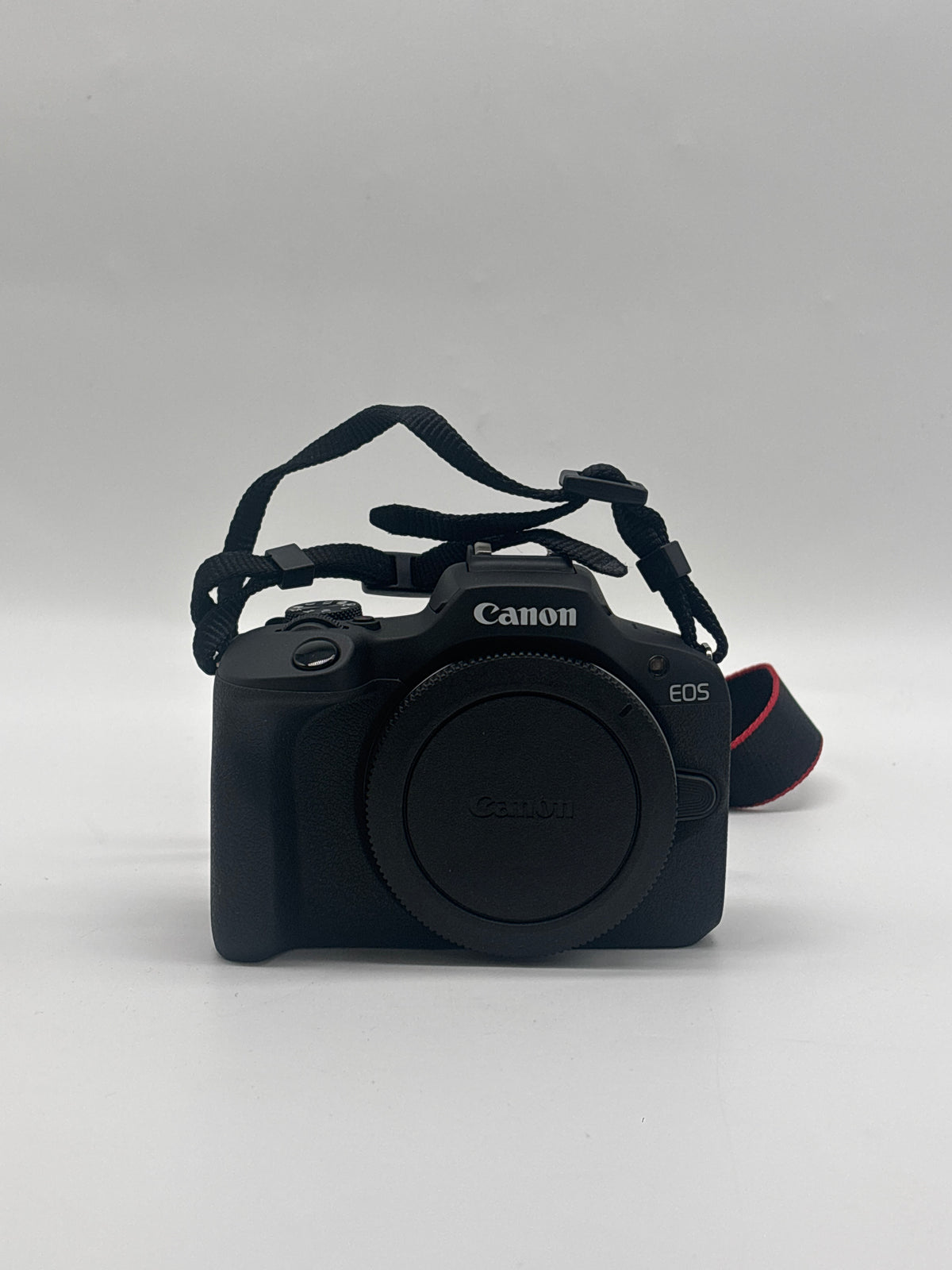 Canon EOS R100 Mirrorless Camera with RF-S 18-45mm Lens Black - Used