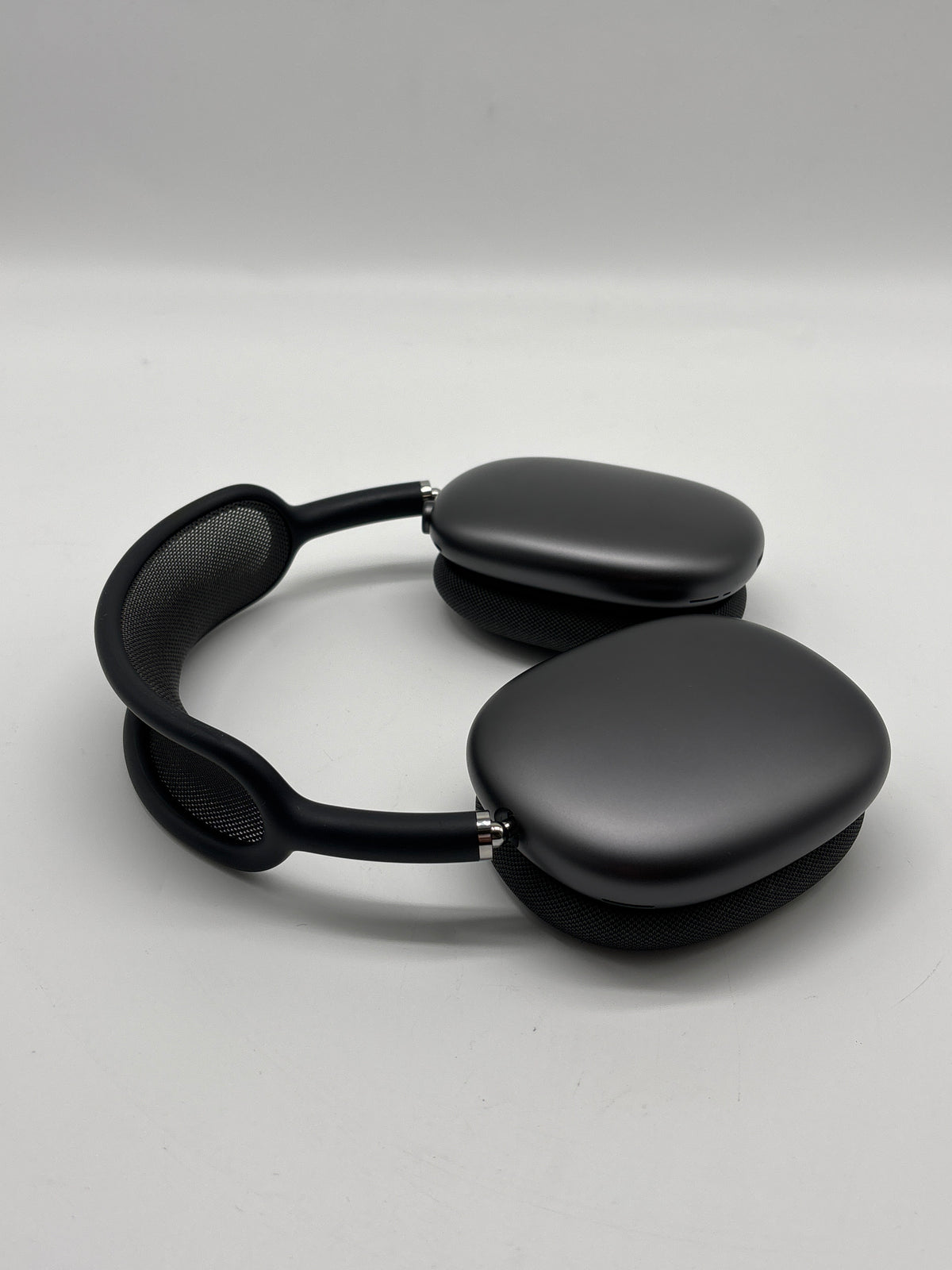 Apple AirPods Max A2096 Over-Ear Noise Cancelling Headphones Space Gray - Used