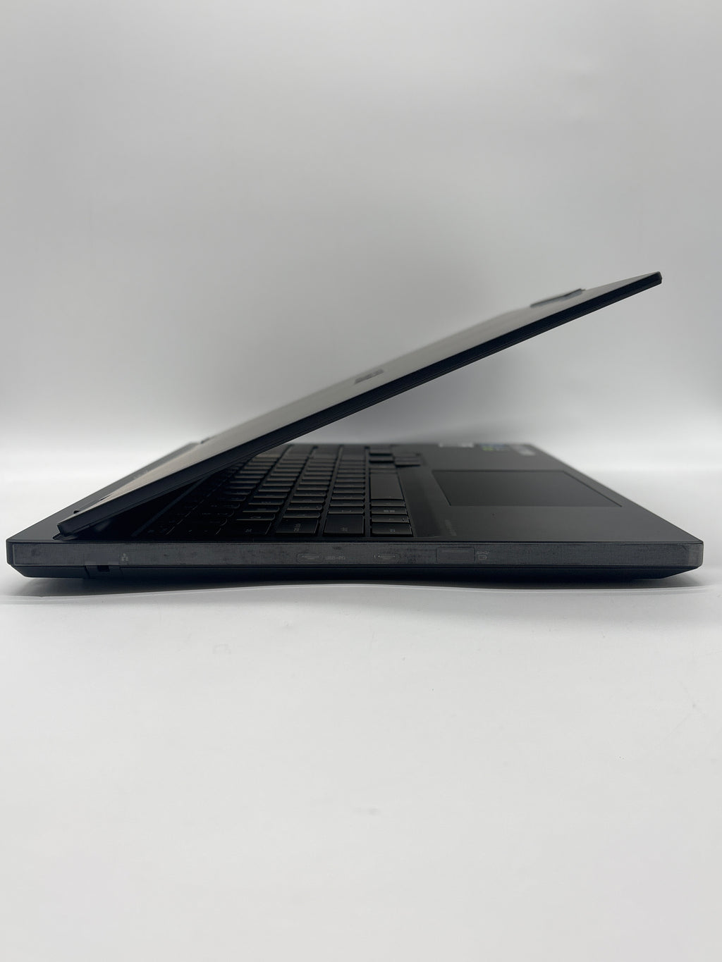 Lenovo Legion 5i 15IRX10 i7-14700HX 16GB RAM 1TB SSD RTX 5060 - Open Box