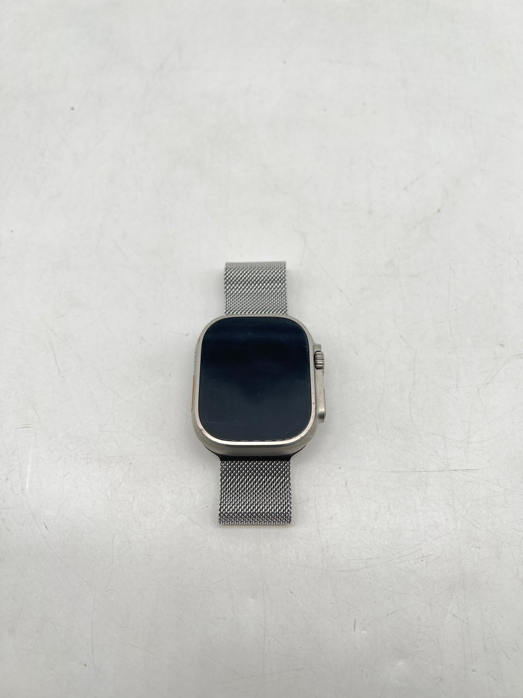 Apple Watch Ultra 2 A2986 49mm GPS + Cellular Natural Titanium - Used