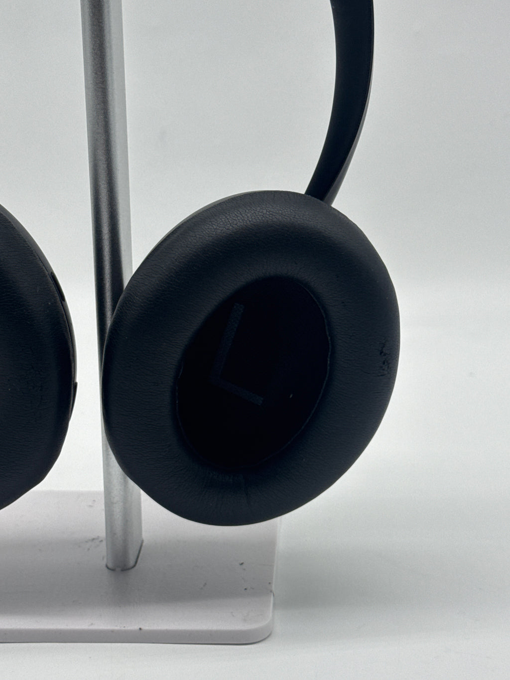 Bose Noise Cancelling Headphones 700 Triple Black Bluetooth - Used