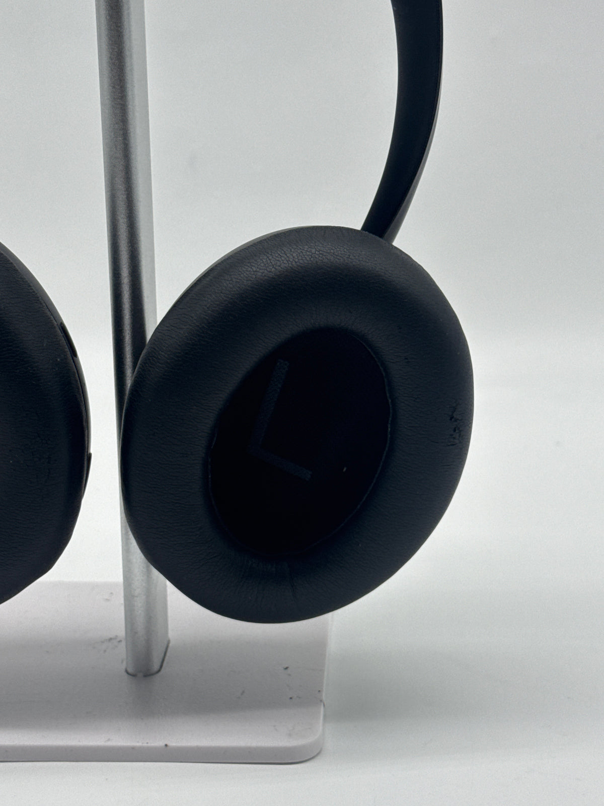 Bose Noise Cancelling Headphones 700 Triple Black Bluetooth - Used