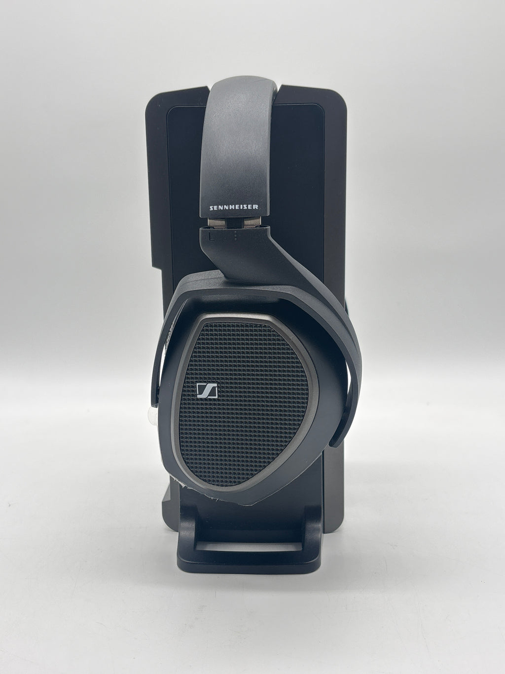 Sennheiser HDR 175 Headphones w/ TR 175 Charging Stand