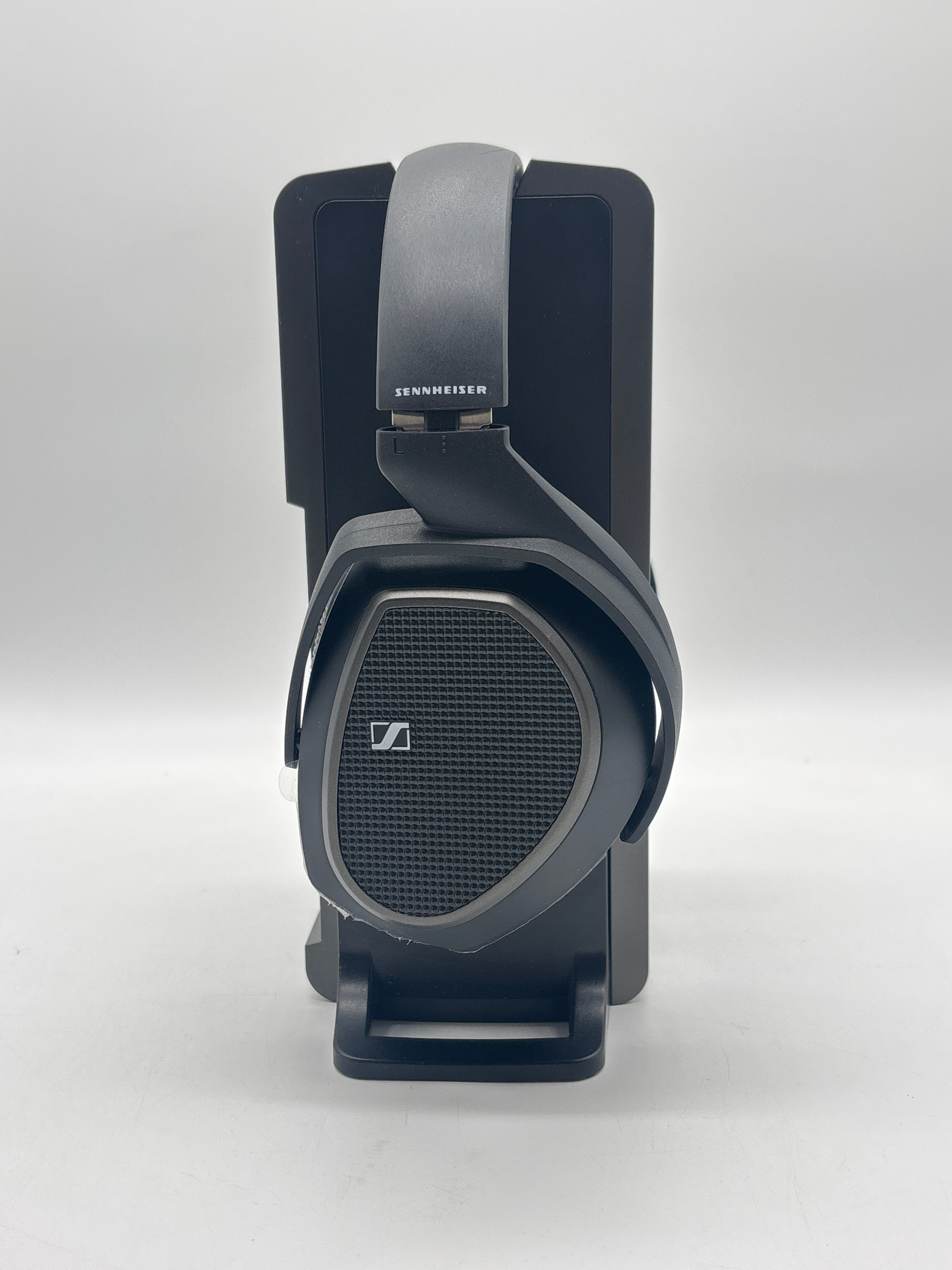 Sennheiser HDR 175 Headphones w/ TR 175 Charging Stand
