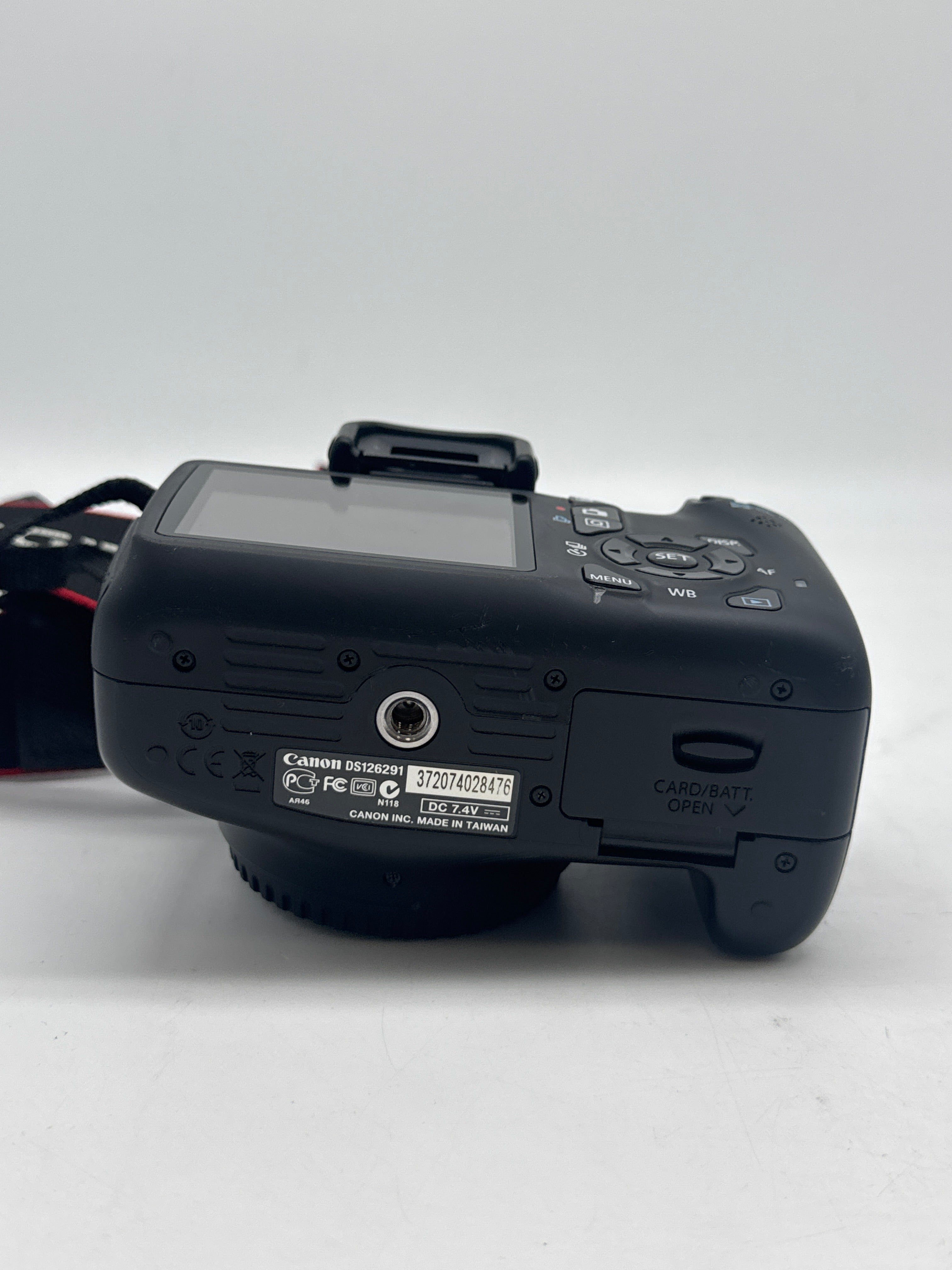 Canon EOS Rebel T3 Digital SLR Camera Black Used