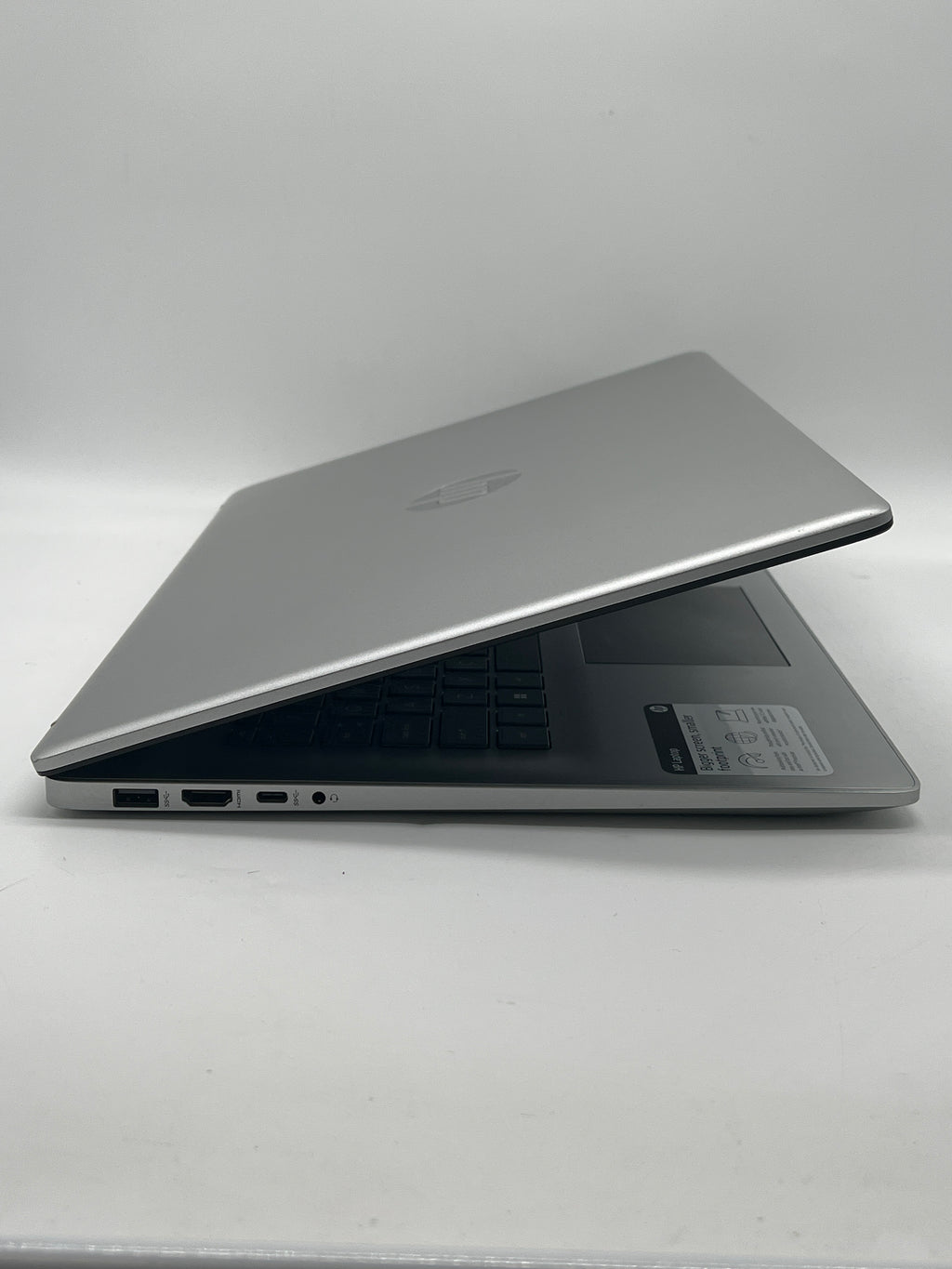 HP 17-cn4153cl 17" Core 5 120 16GB RAM 1TB SSD Touchscreen - Used