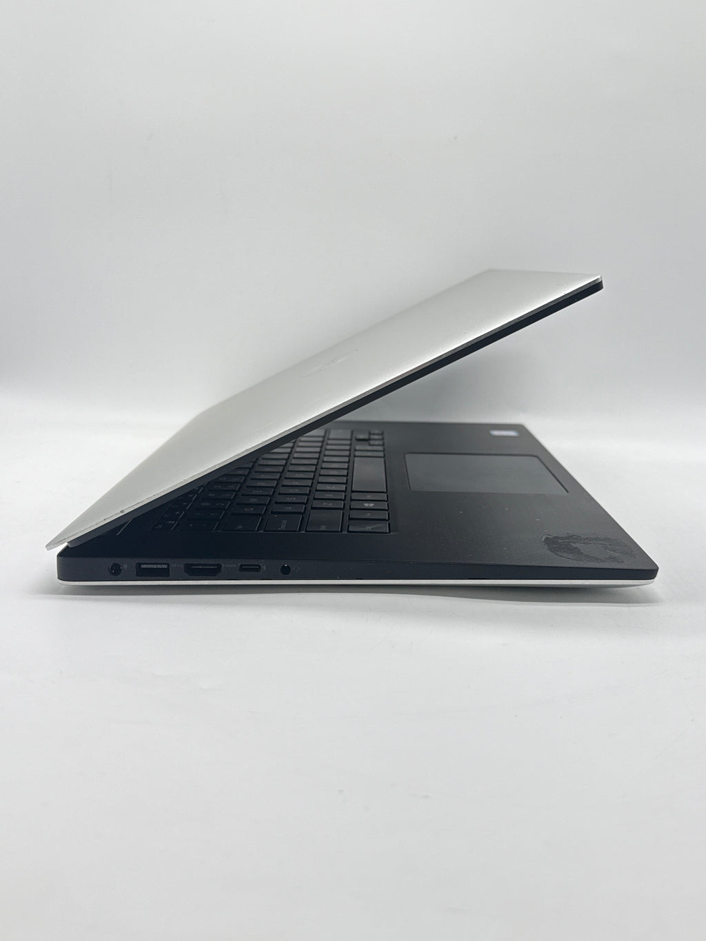 Dell XPS 15 9570 Touch i5-8300H 16GB RAM 512GB SSD GTX 1050