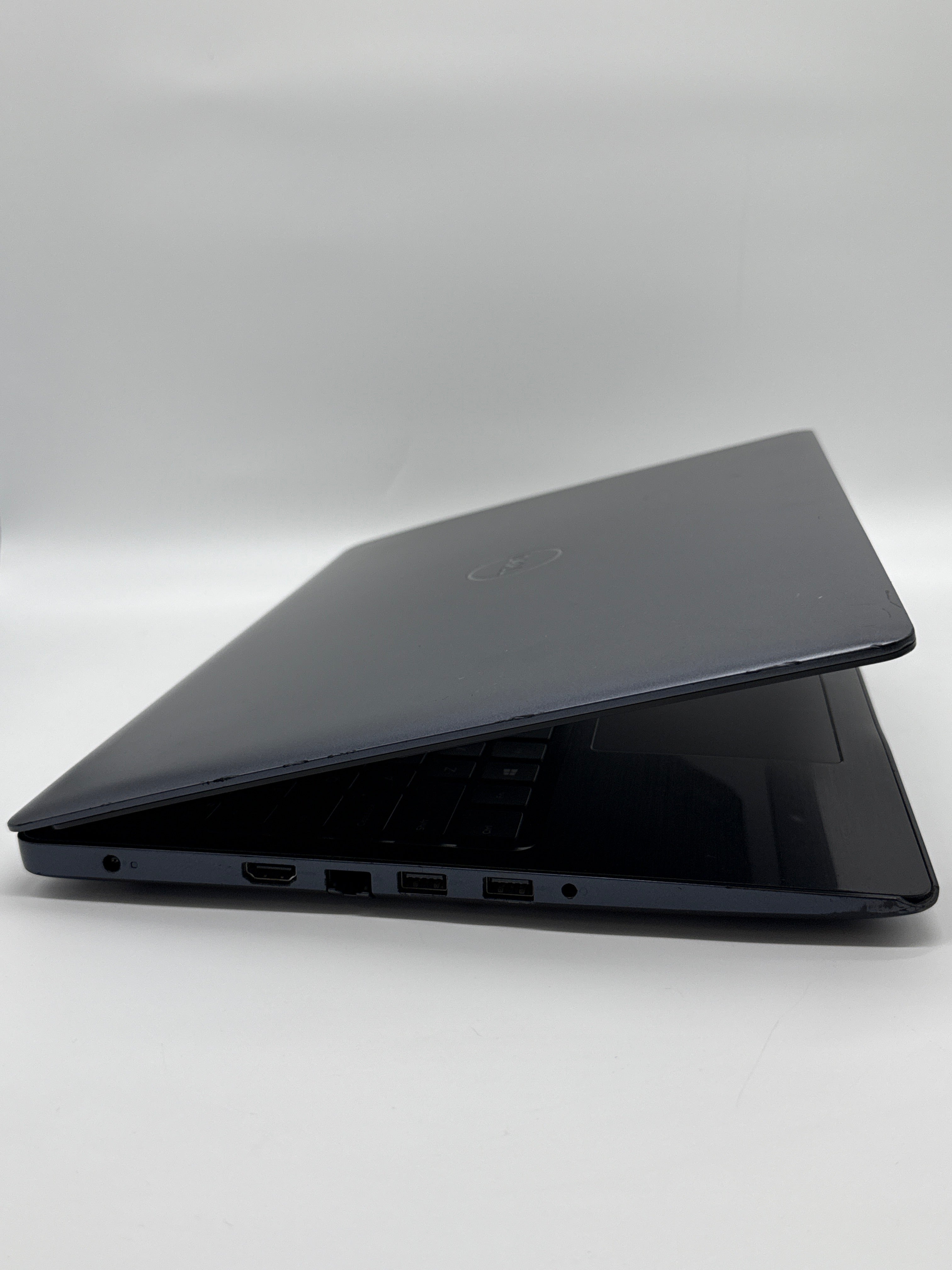 Dell Inspiron 5570 i5-8250U 16GB RAM 512GB SSD
