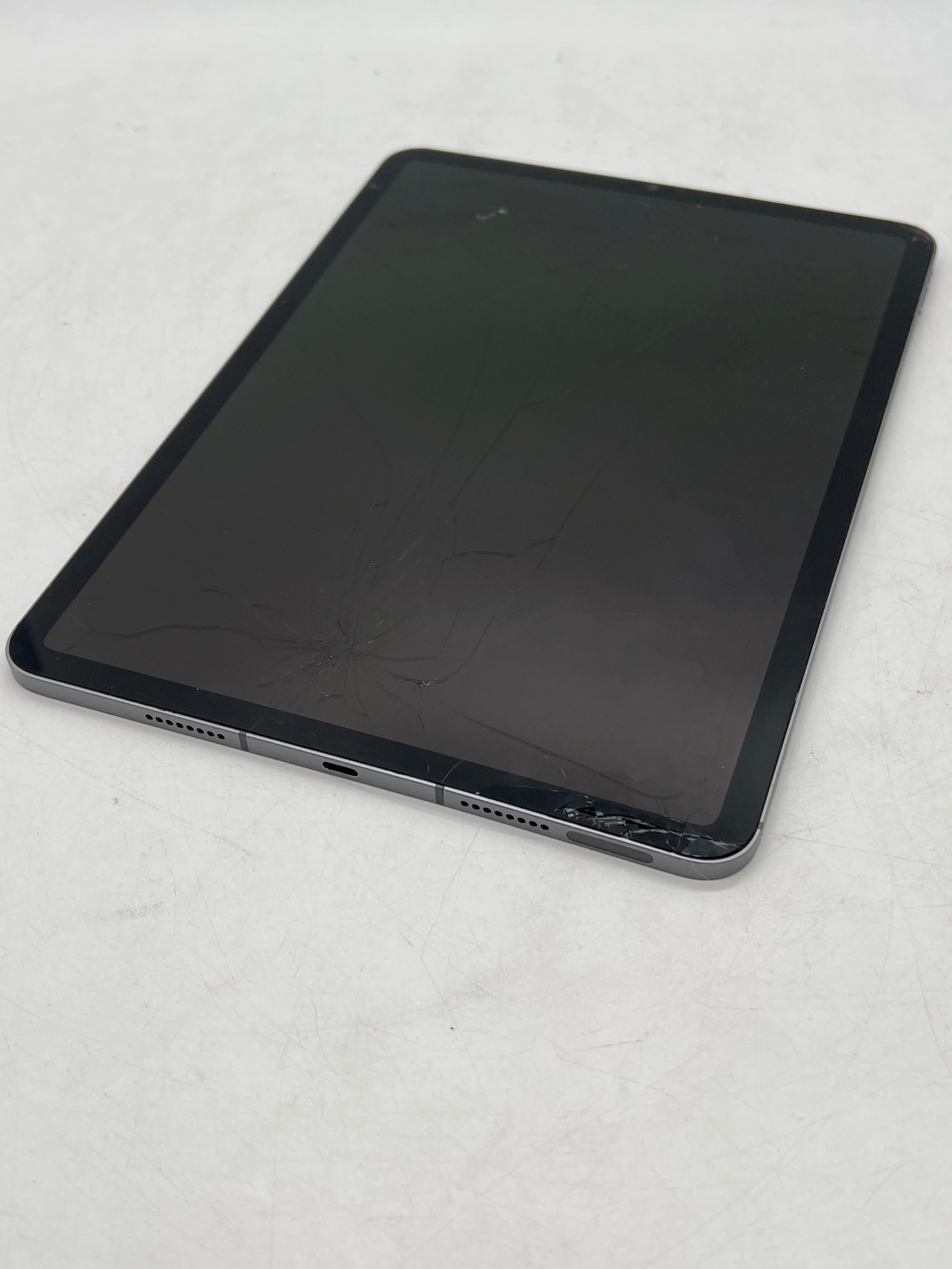 Apple iPad Pro 11" 4th Gen A2435 128GB Wi-Fi + 5G - Cracked Screen