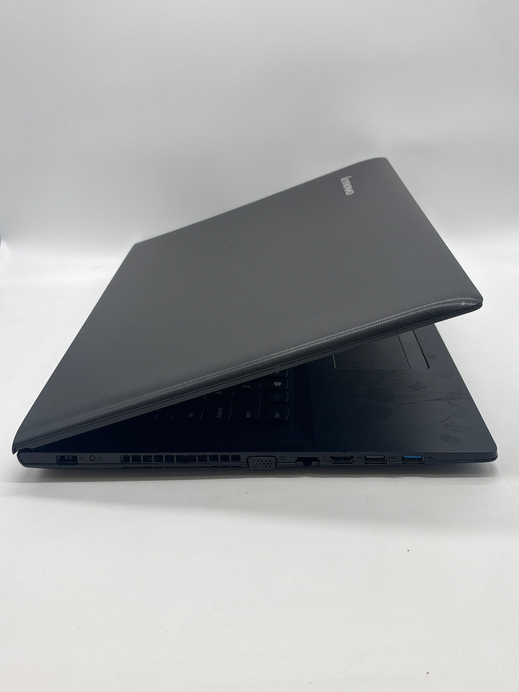 Lenovo G70-35 AMD A8 4GB RAM 256GB SSD - For Parts (Read DESC)
