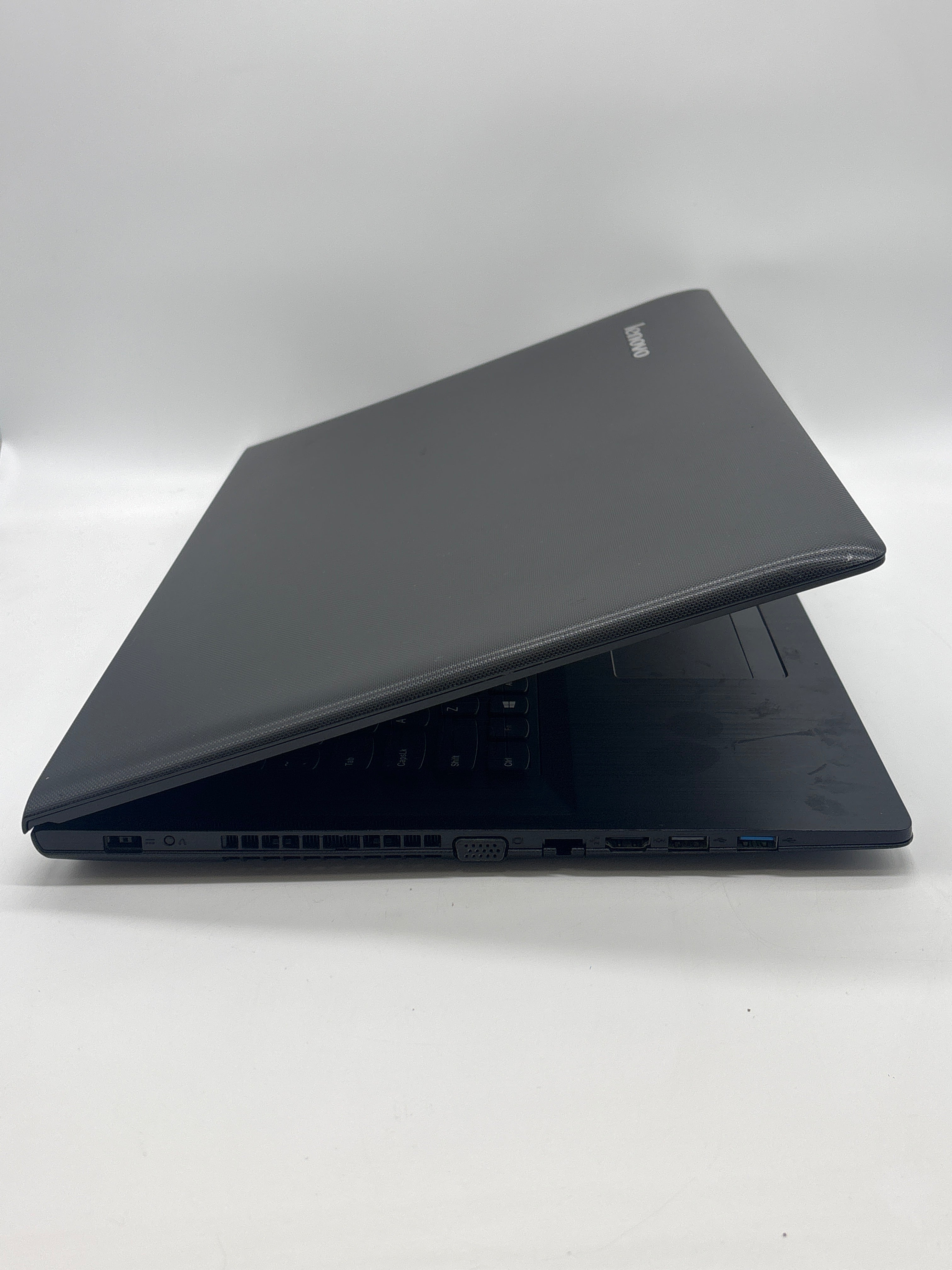 Lenovo G70-35 AMD A8 4GB RAM 256GB SSD - For Parts (Read DESC)