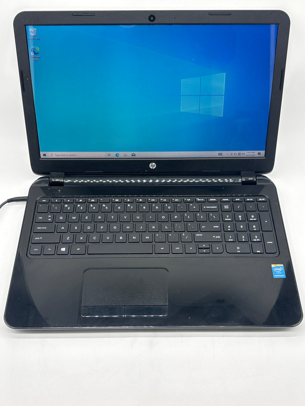 HP 15-r029wm Intel Pentium 4GB RAM 500GB SSD - For Parts (BAD BATTERY)