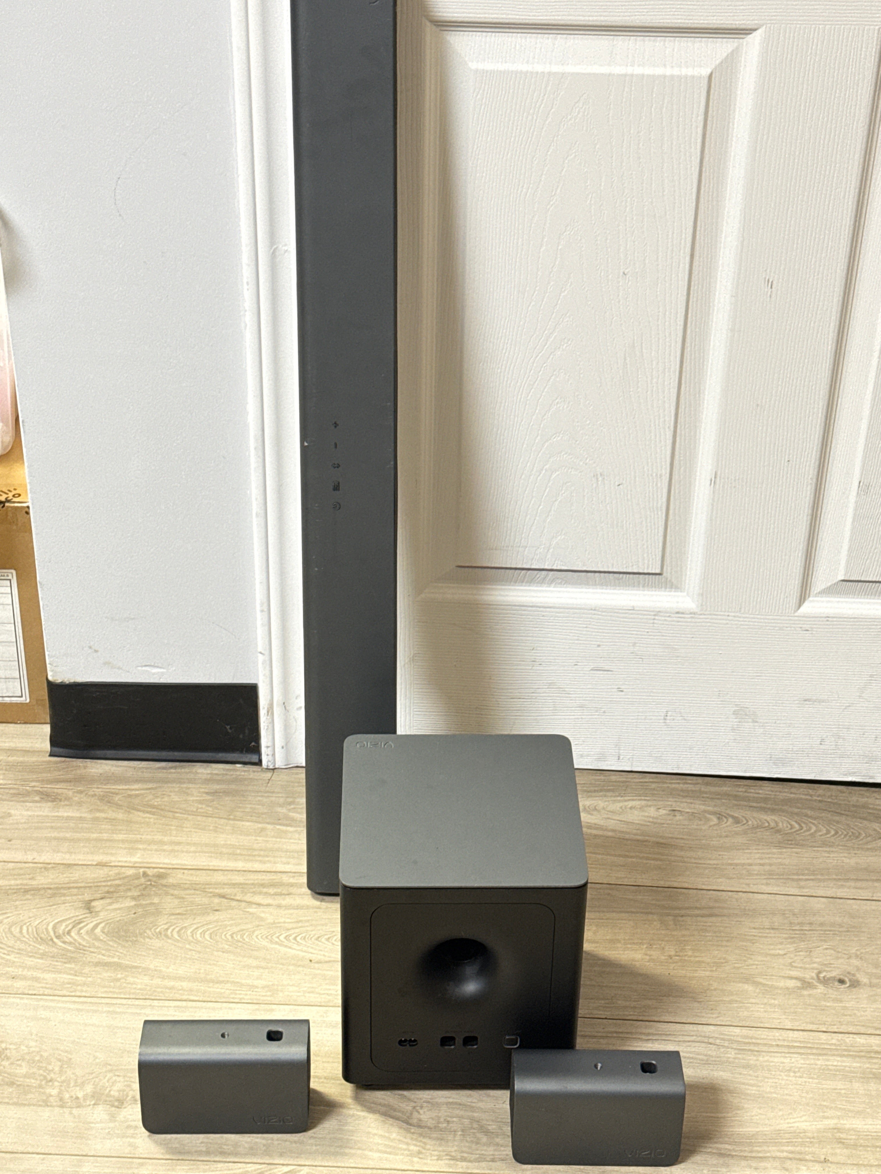 Vizio M51ax-J6 5.1 Channel Soundbar +Wireless Sub +Rear Speakers SET