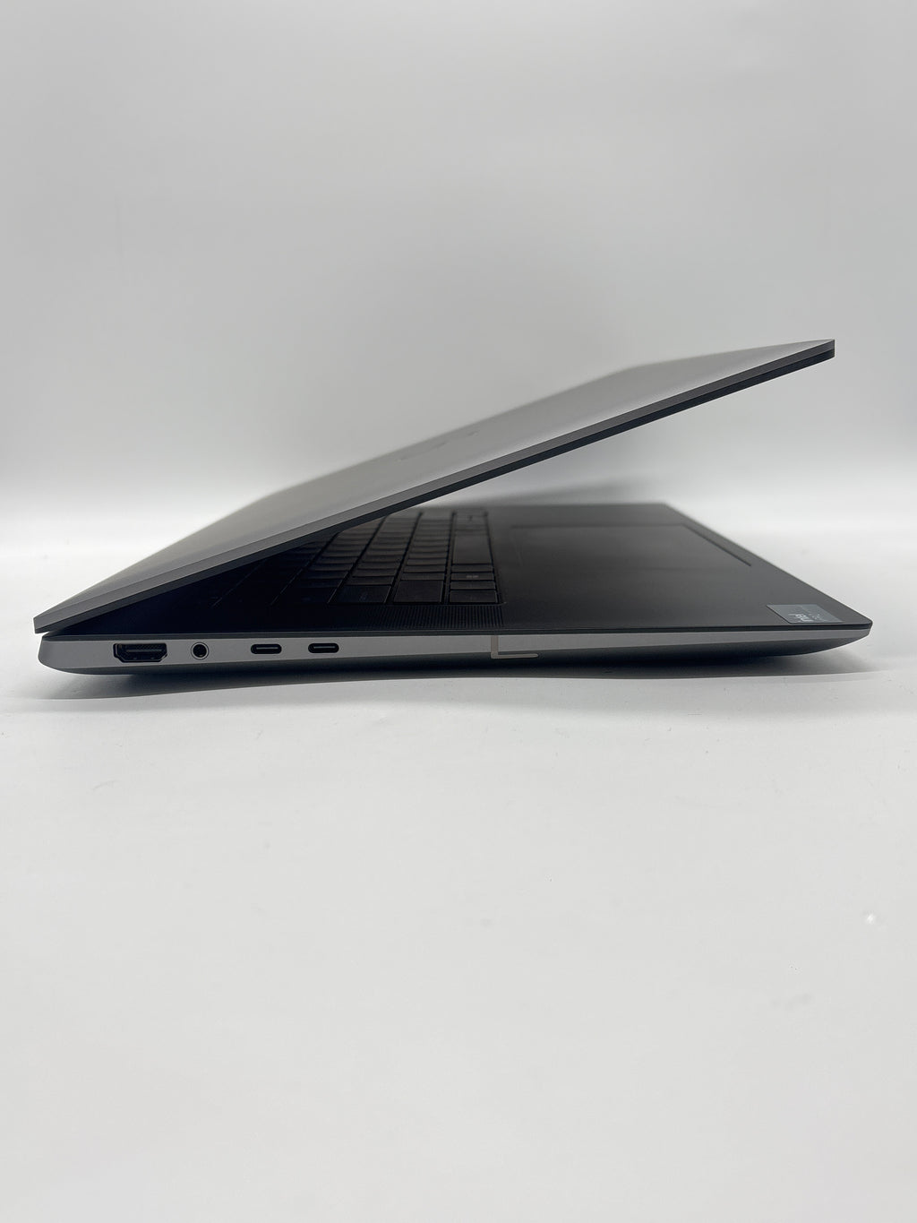 Dell Precision 5690 Ultra 7 165H 64GB RAM 512GB SSD RTX 1000 Ada - Warranty (April 2028)