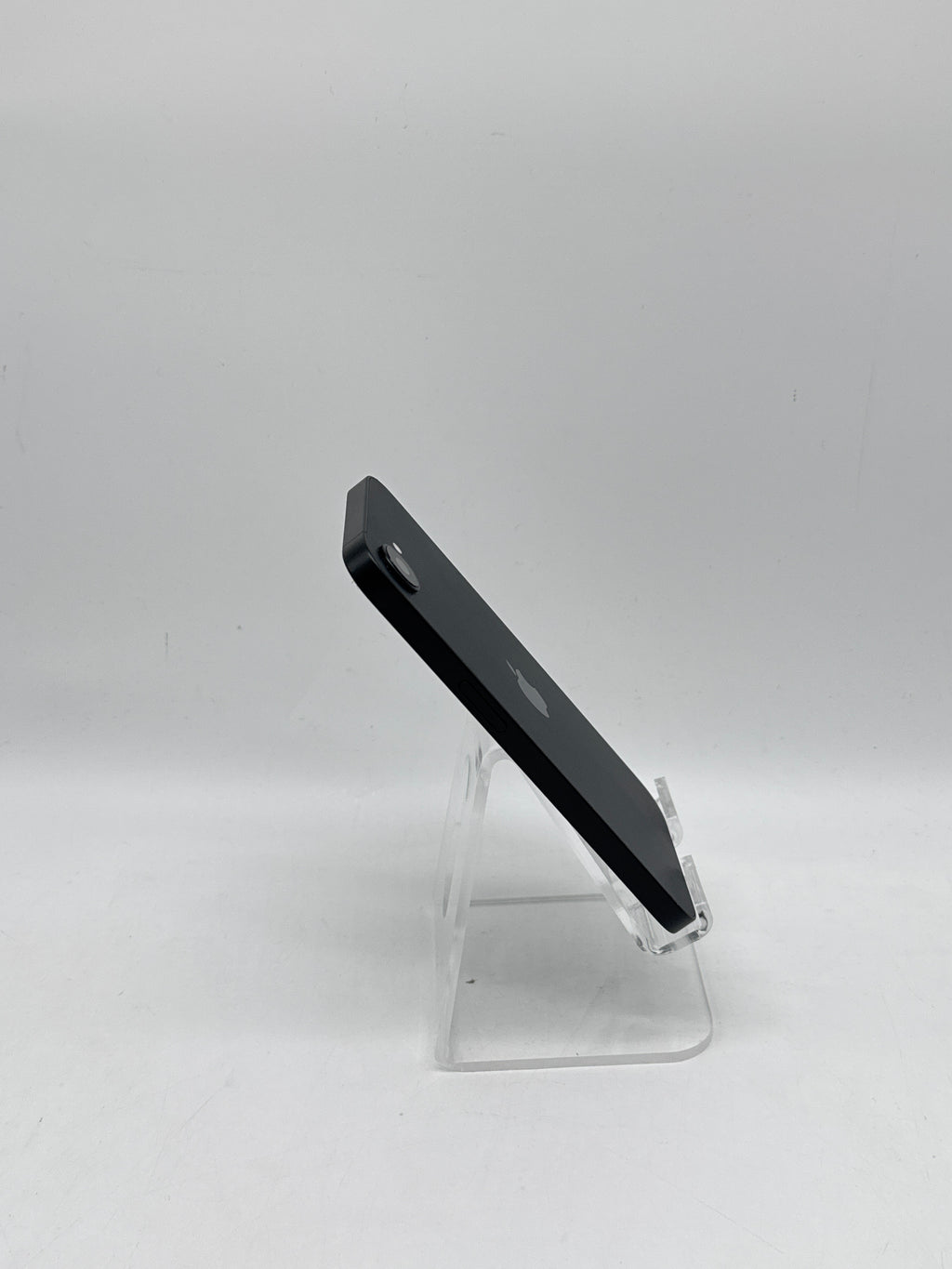 Apple iPhone 16e 128GB Black Unlocked - Used