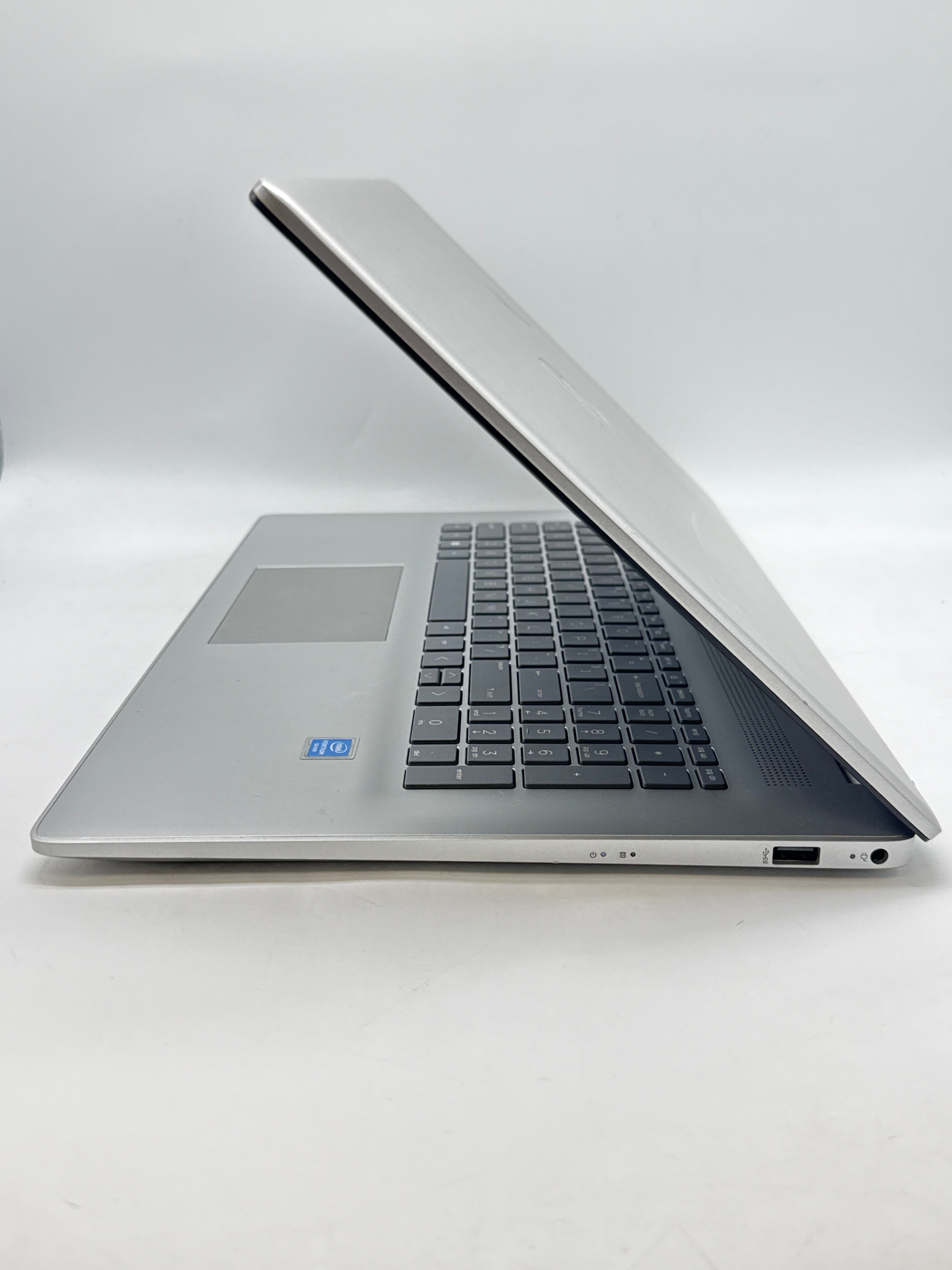 HP Laptop 17-cn0xxx 17.3" Pentium Silver N5030 4GB RAM 128GB SSD - Used