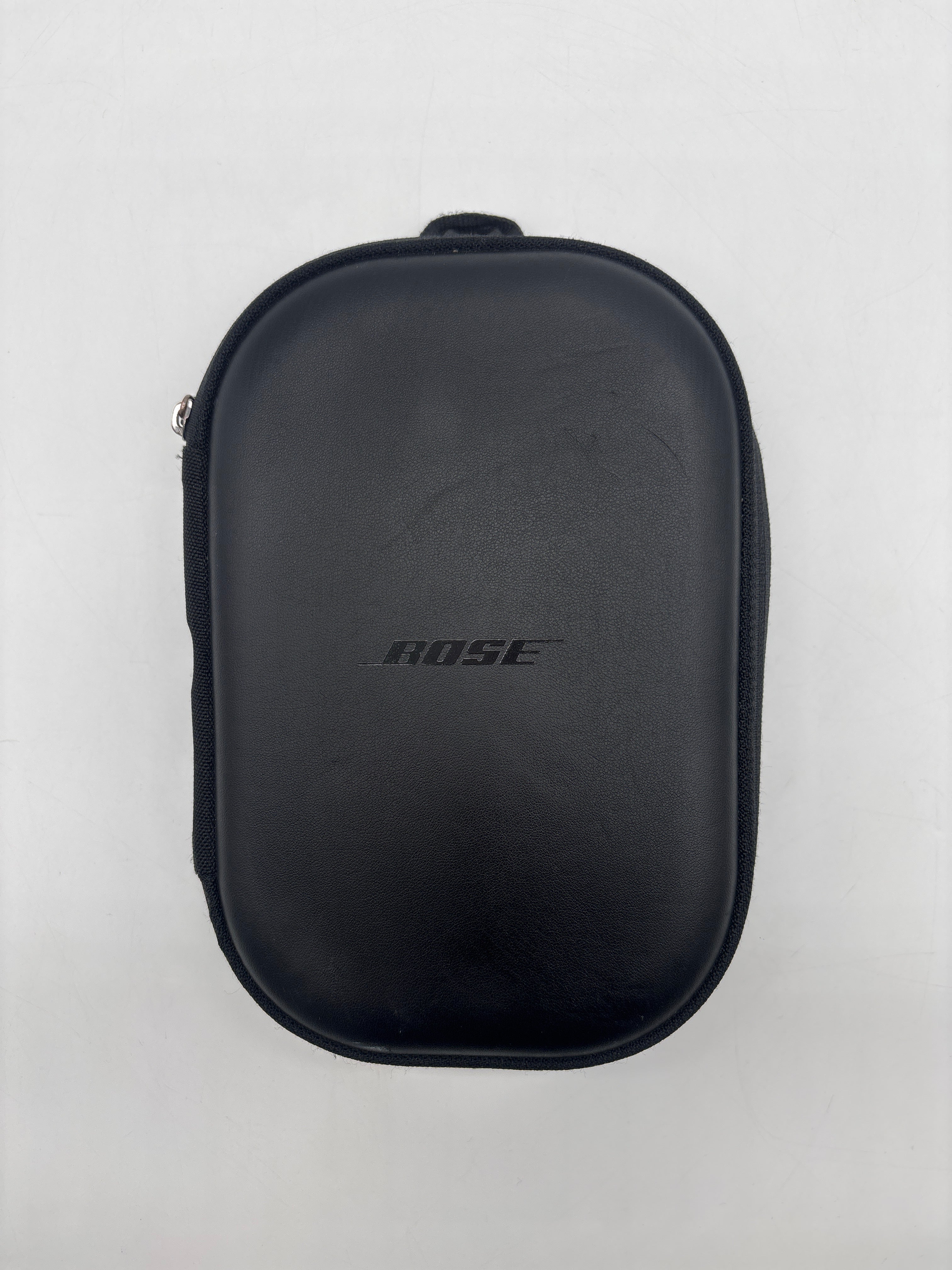 Bose QuietComfort 35 QC35 Wireless Noise Cancelling Headphones – Case & Charger