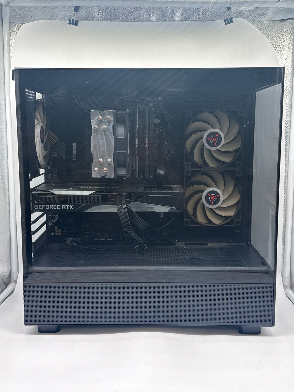 PC Ryzen 5 5500 16GB RAM 1TB SSD RTX 3060 - Minor Glass Crack