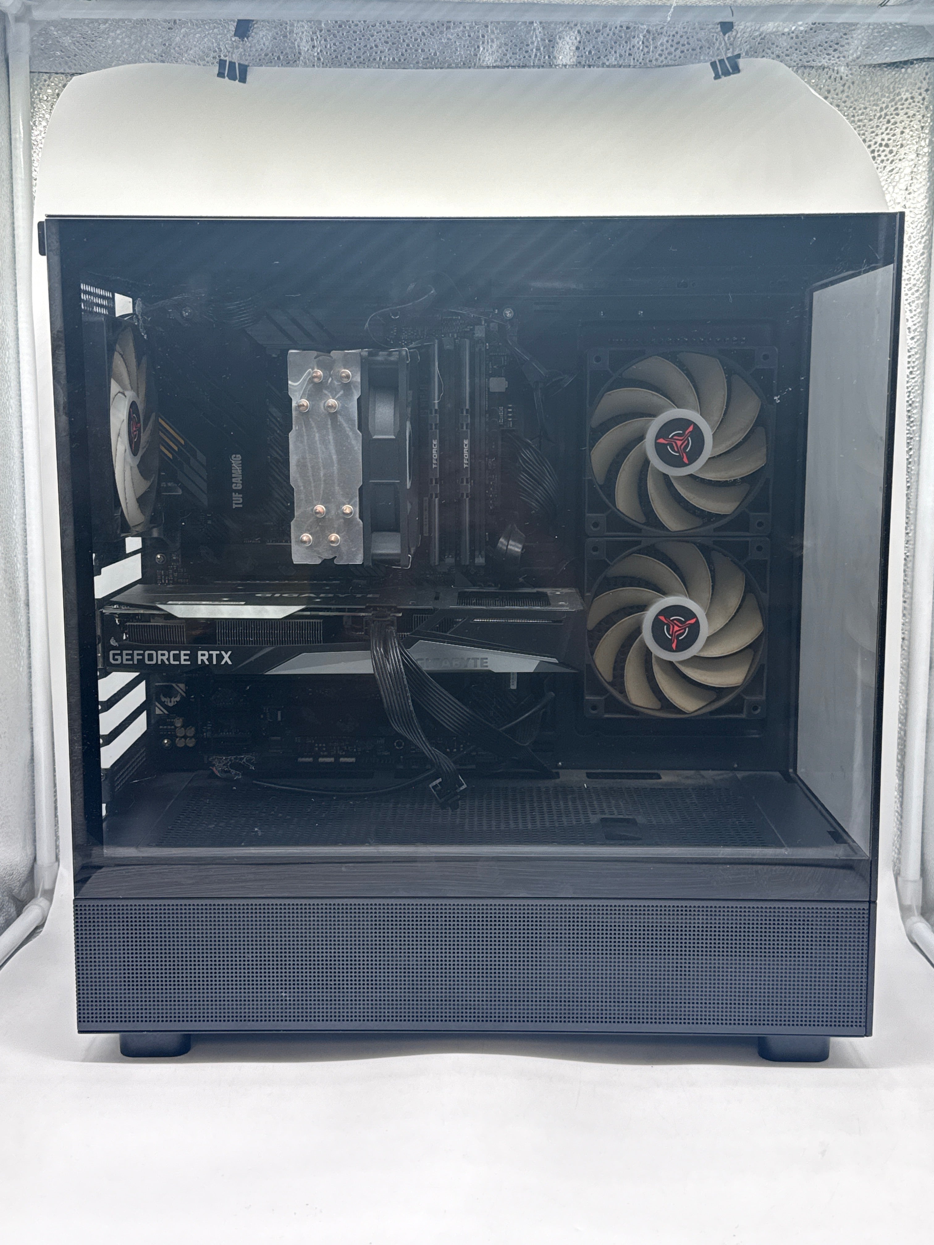 PC Ryzen 5 5500 16GB RAM 1TB SSD RTX 3060 - Minor Glass Crack