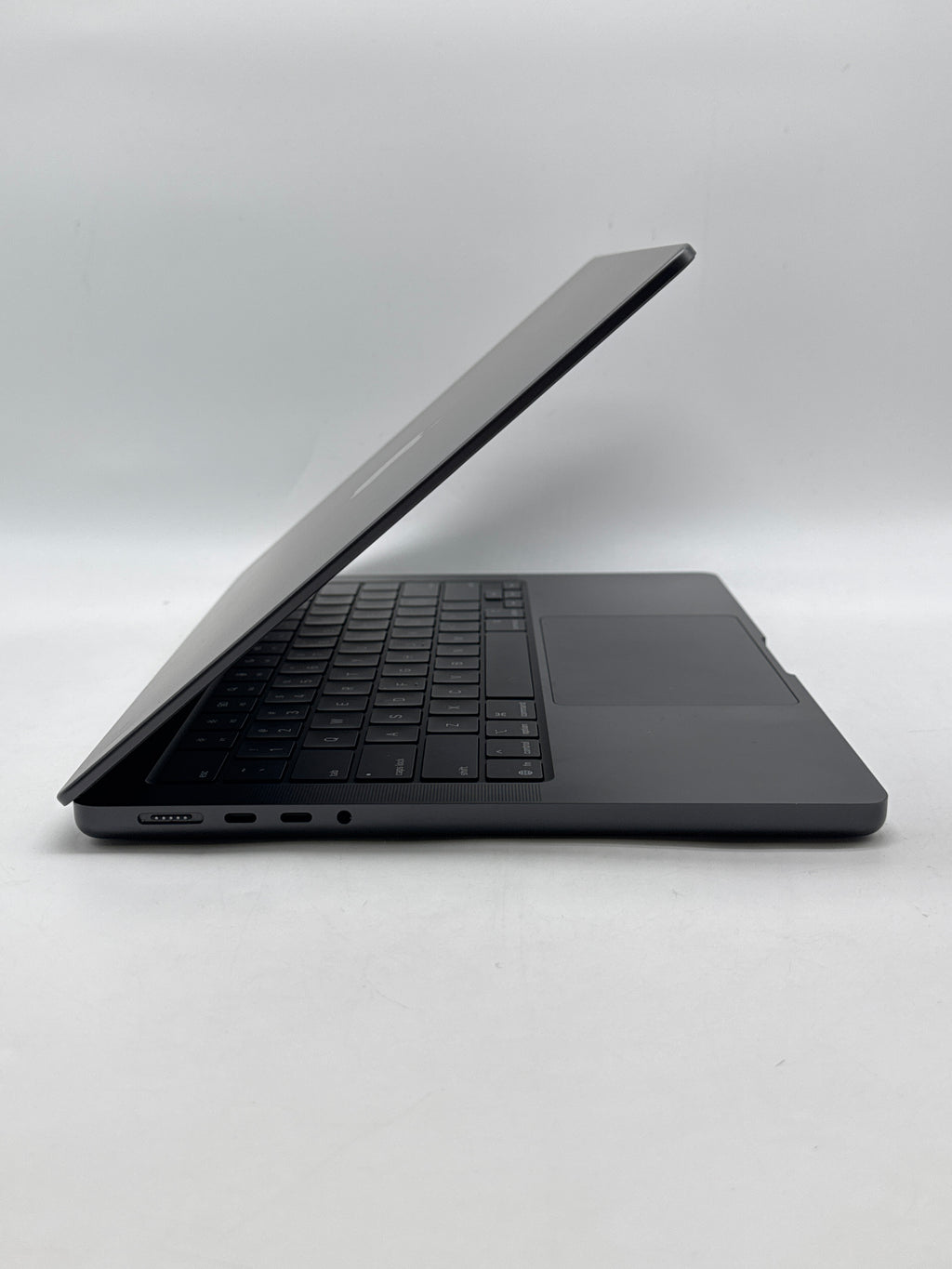 Apple MacBook Pro 14" M5 16GB RAM 1TB SSD - Used