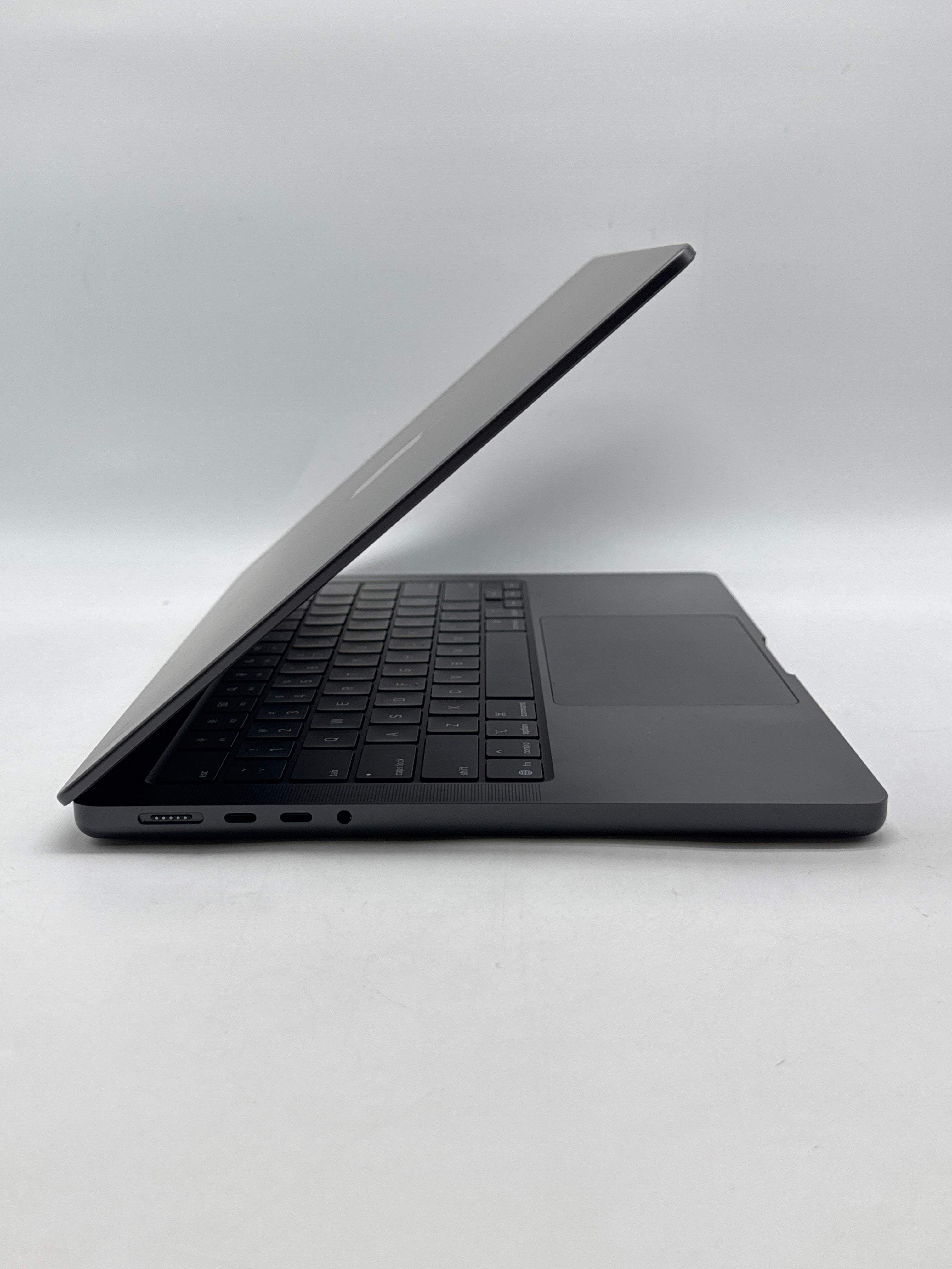 Apple MacBook Pro 14" M5 16GB RAM 1TB SSD - Used
