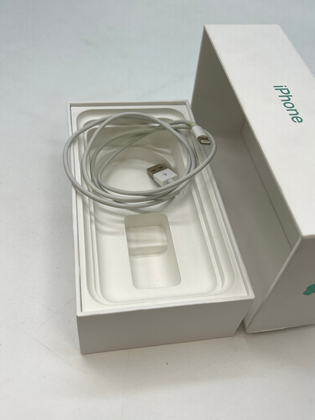 Apple iPhone 11 64GB Factory Unlocked Green - Bad LCD Service Battery