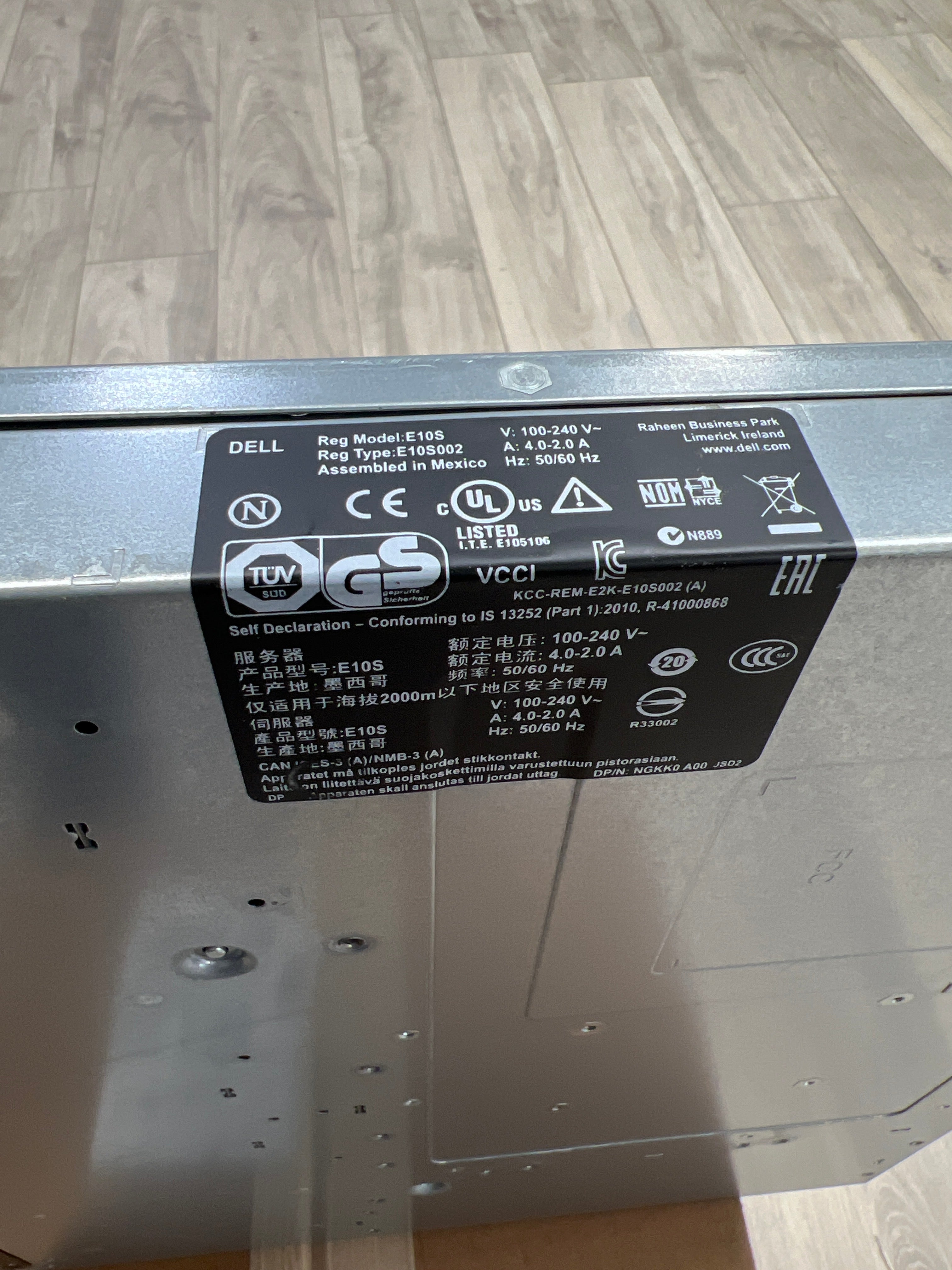 DELL PowerEdge R210 II Xeon E3-1240 v2 @ 3.4GHz 32GB RAM NO HDD