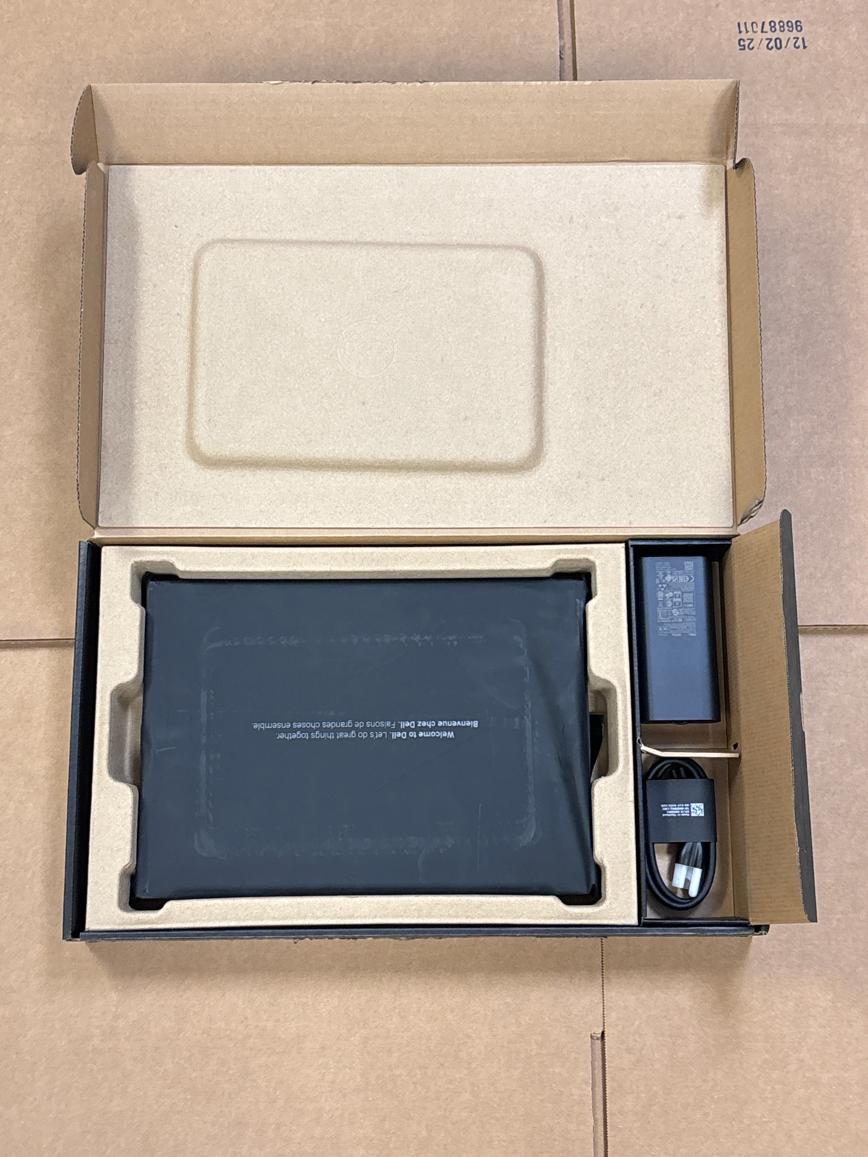 Dell Precision 7680 i7-13850HX 32GB RAM 512GB SSD RTX A1000 New (Warranty 07/2030)