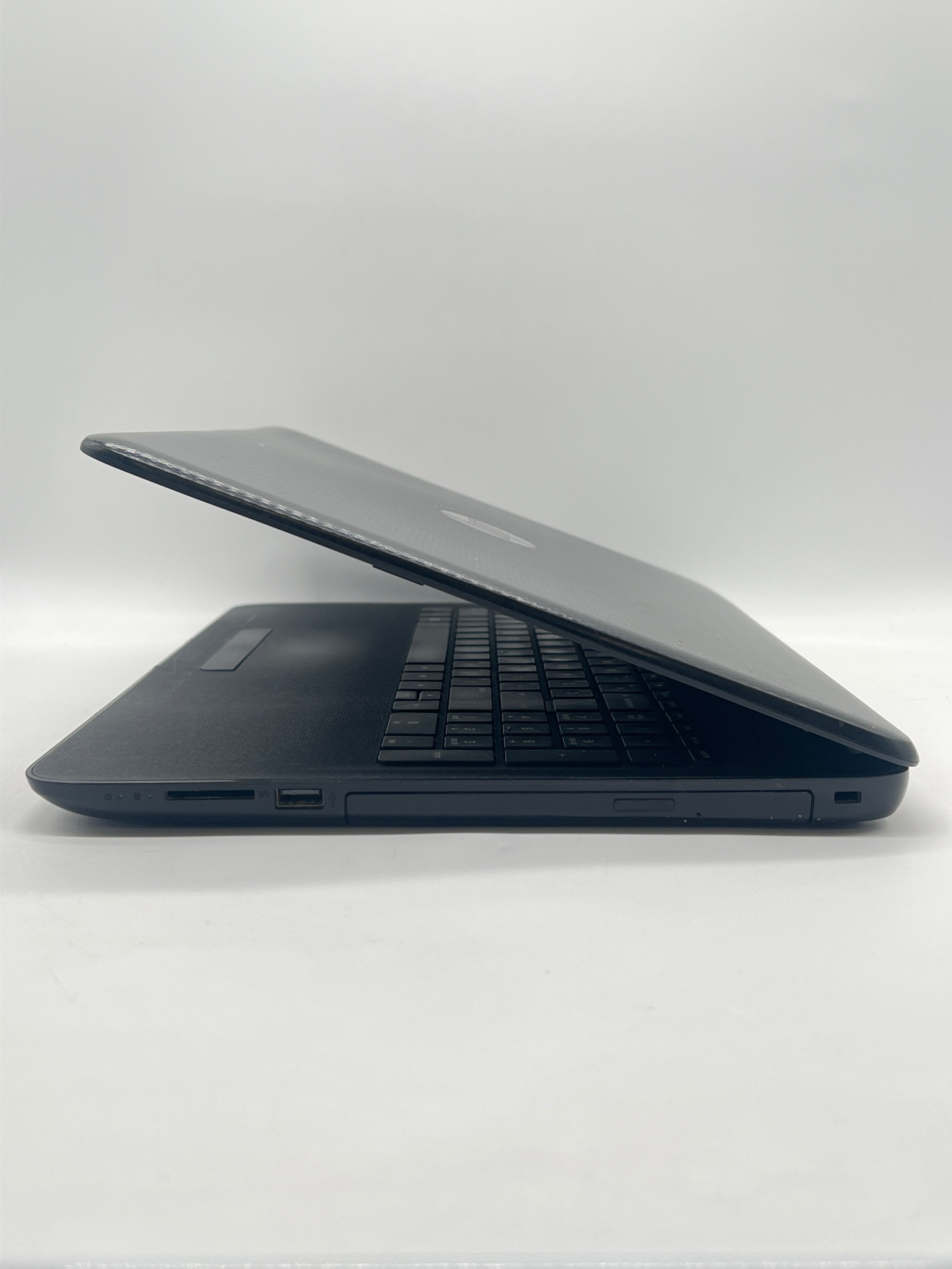 HP 15-af131dx AMD A6-5200 4GB RAM 500GB HDD - For Parts (Bad Battery)