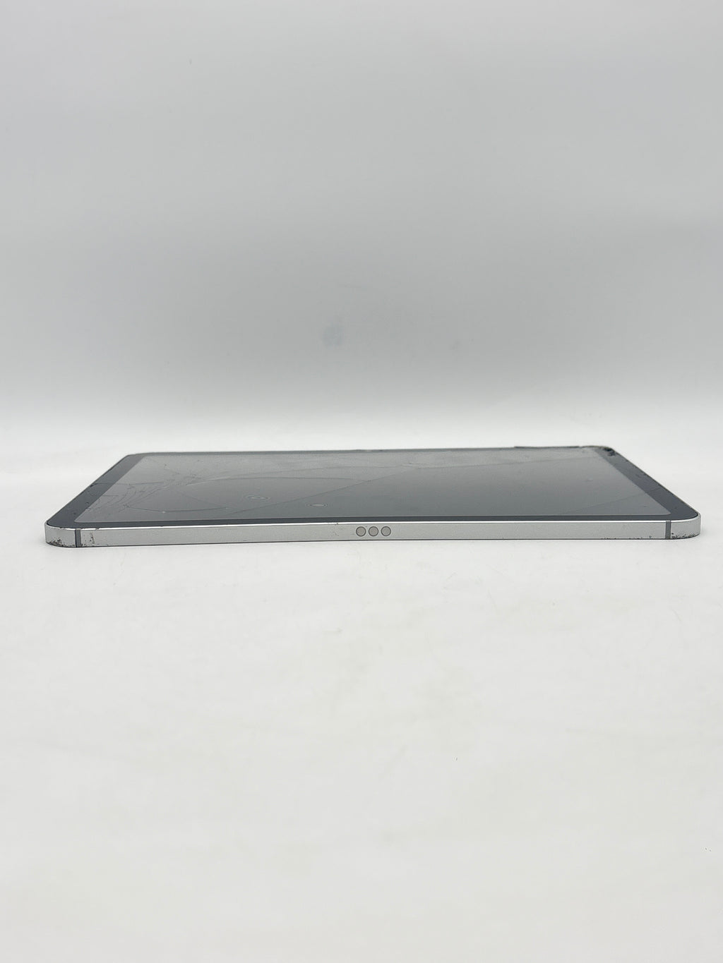 Apple iPad 10th Gen A2757 64GB Silver - Cracked Screen, Fingerprint Scanner not working