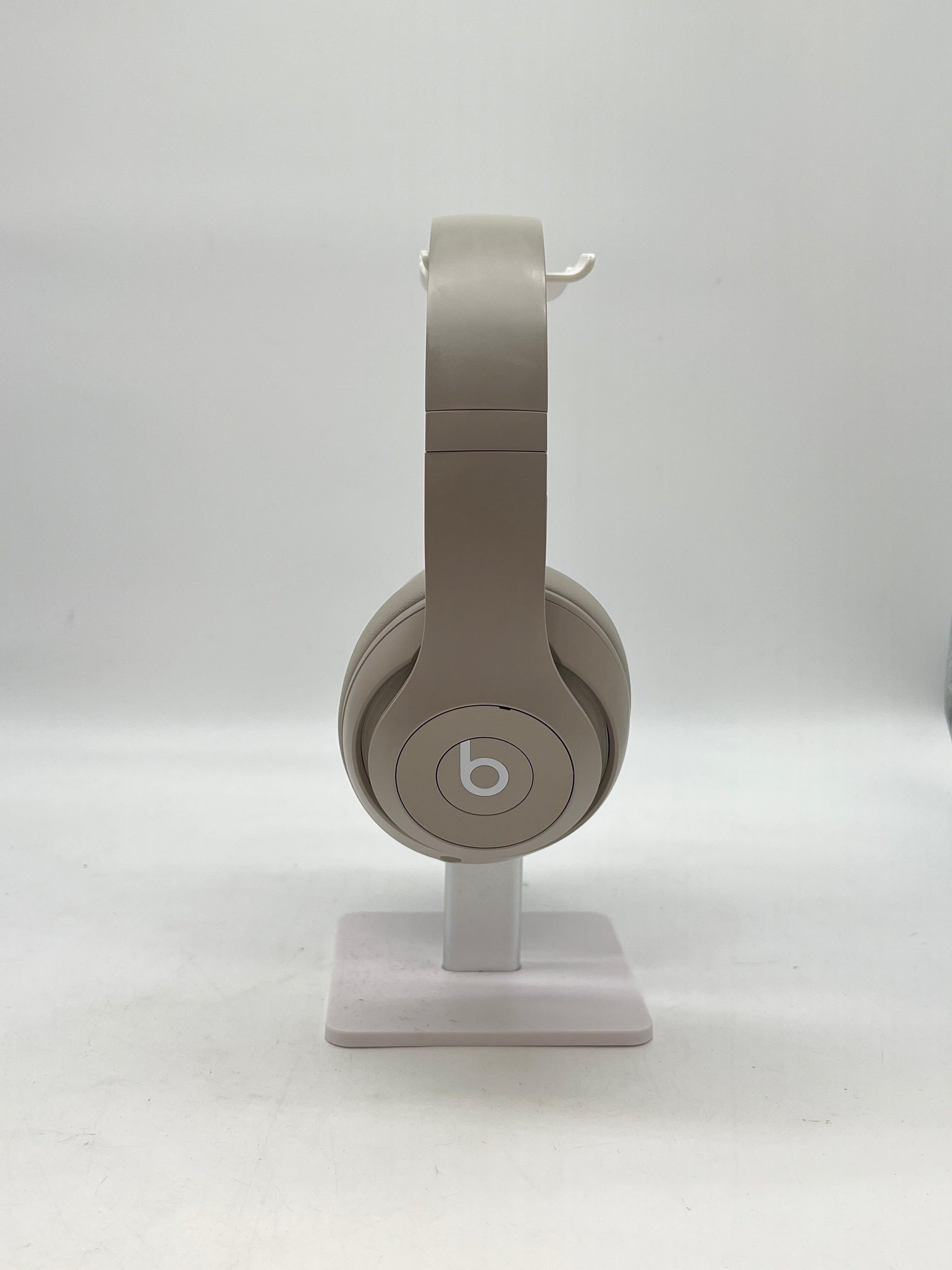 Beats Studio Pro Wireless On-Ear Bluetooth Headphones - Used