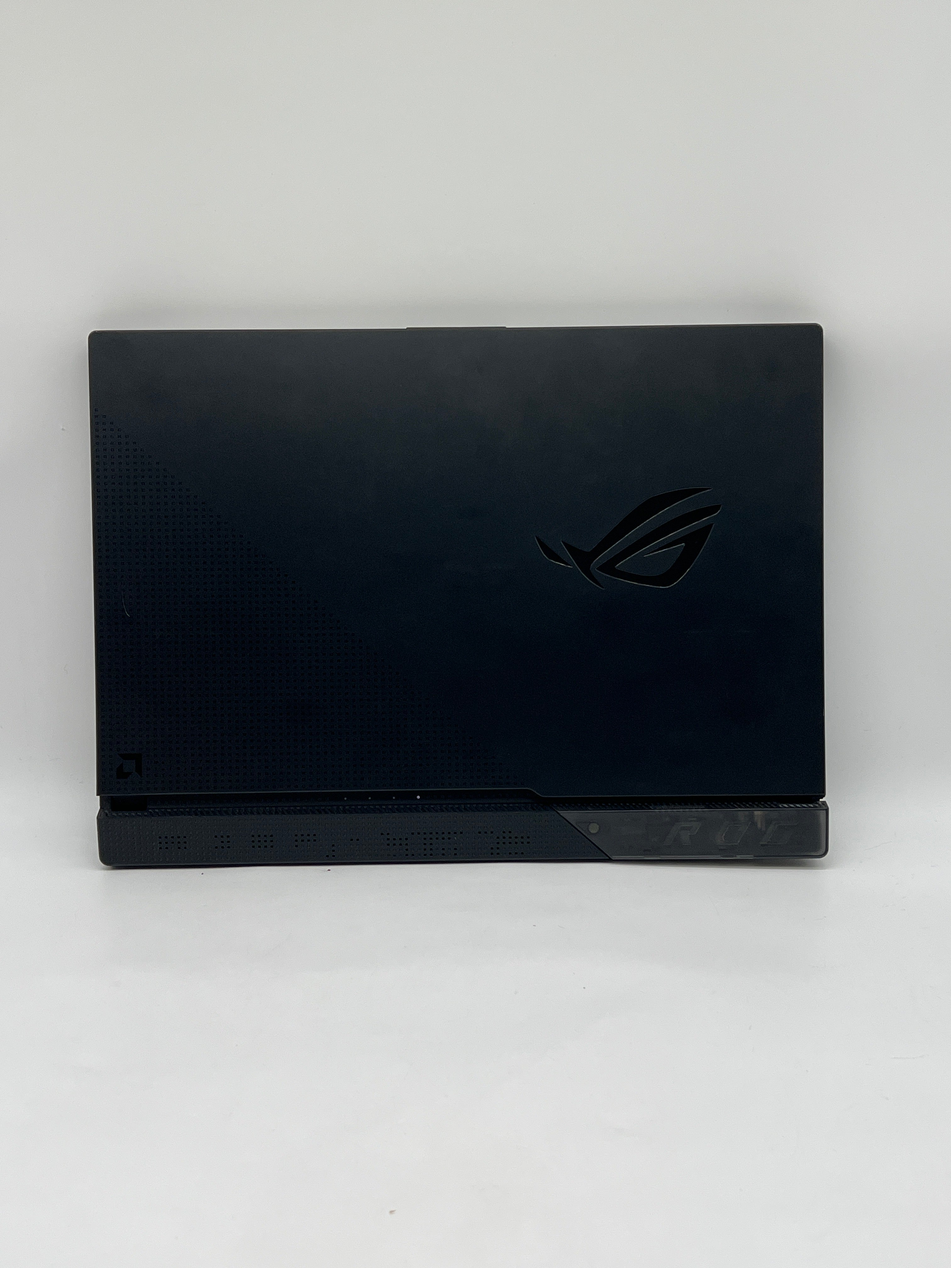 Asus ROG Strix G513QY Ryzen 9 5980HX 16GB RAM 512GB SSD Radeon RX 6800M - Used