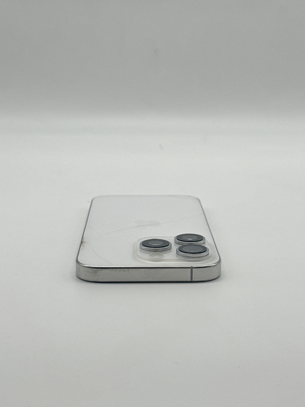 Apple iPhone 16 Pro 128GB White Titanium Unlocked - READ