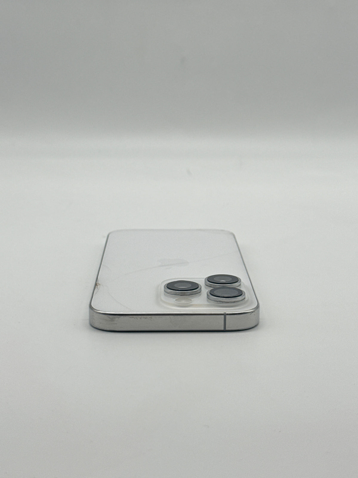 Apple iPhone 16 Pro 128GB White Titanium Unlocked - READ