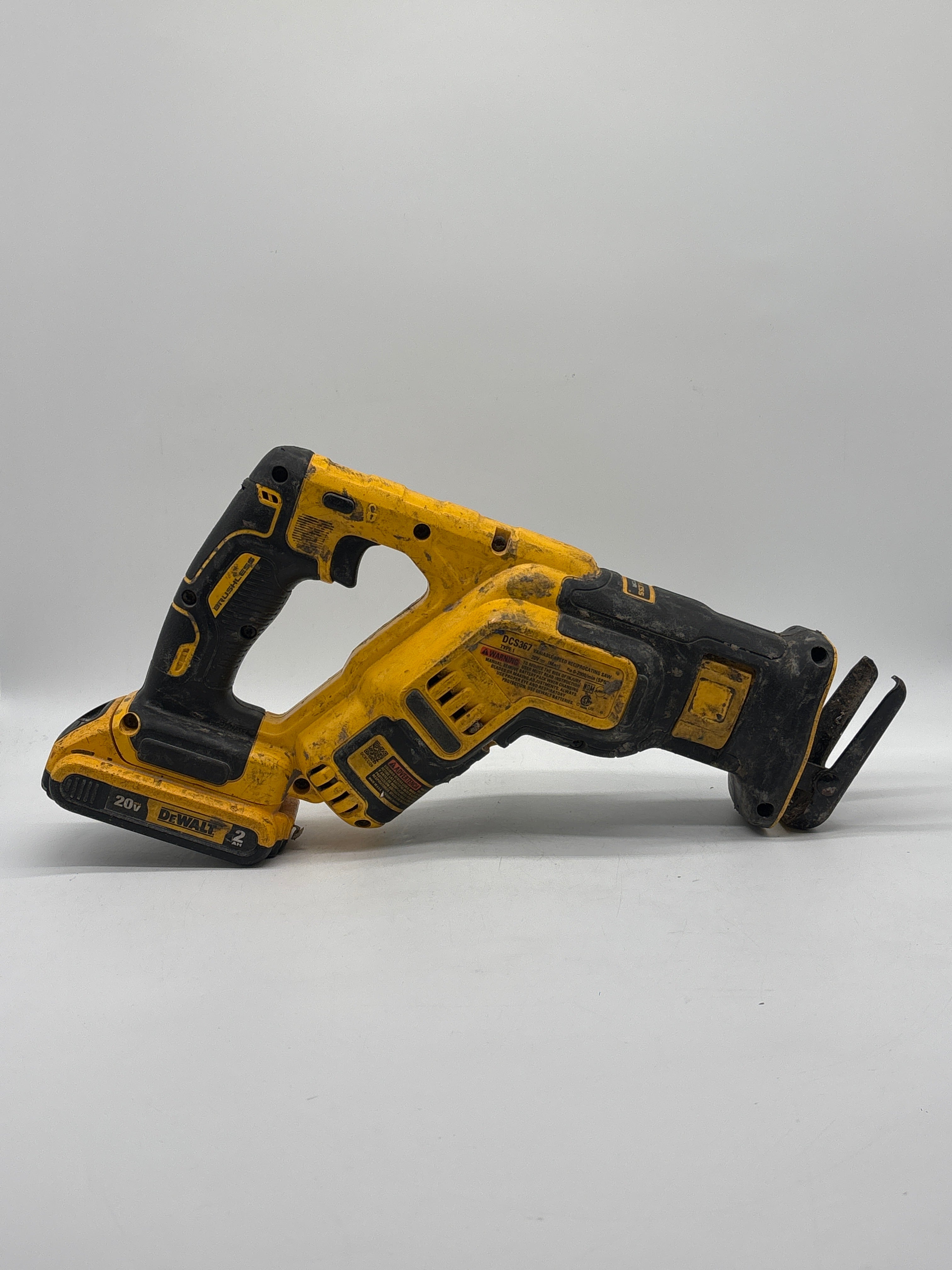 DeWalt DCS367 20V Cordless Reciprocating Saw Battery Included Used